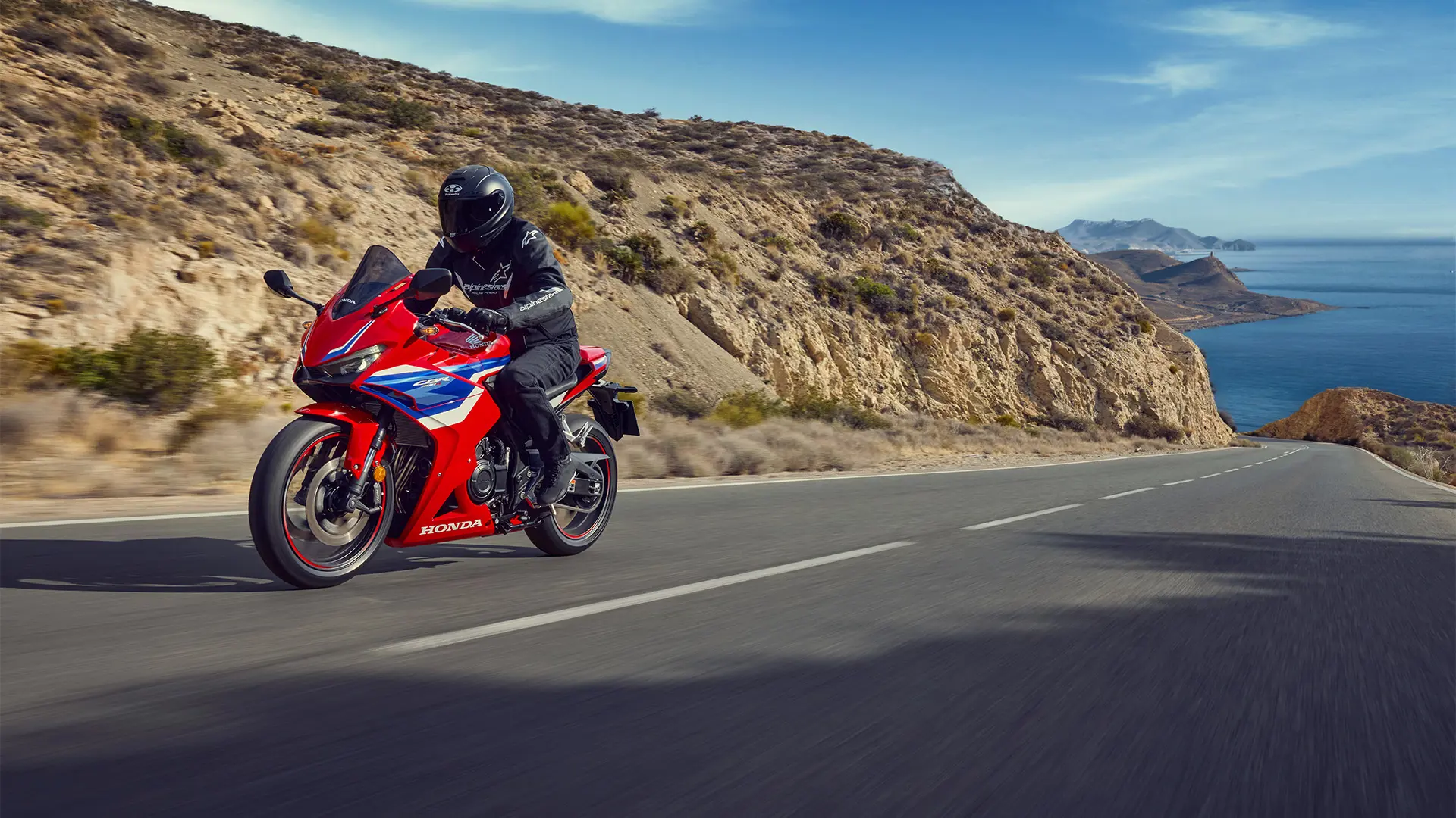 26YM CBR500R Location Action 01 2634.jpg