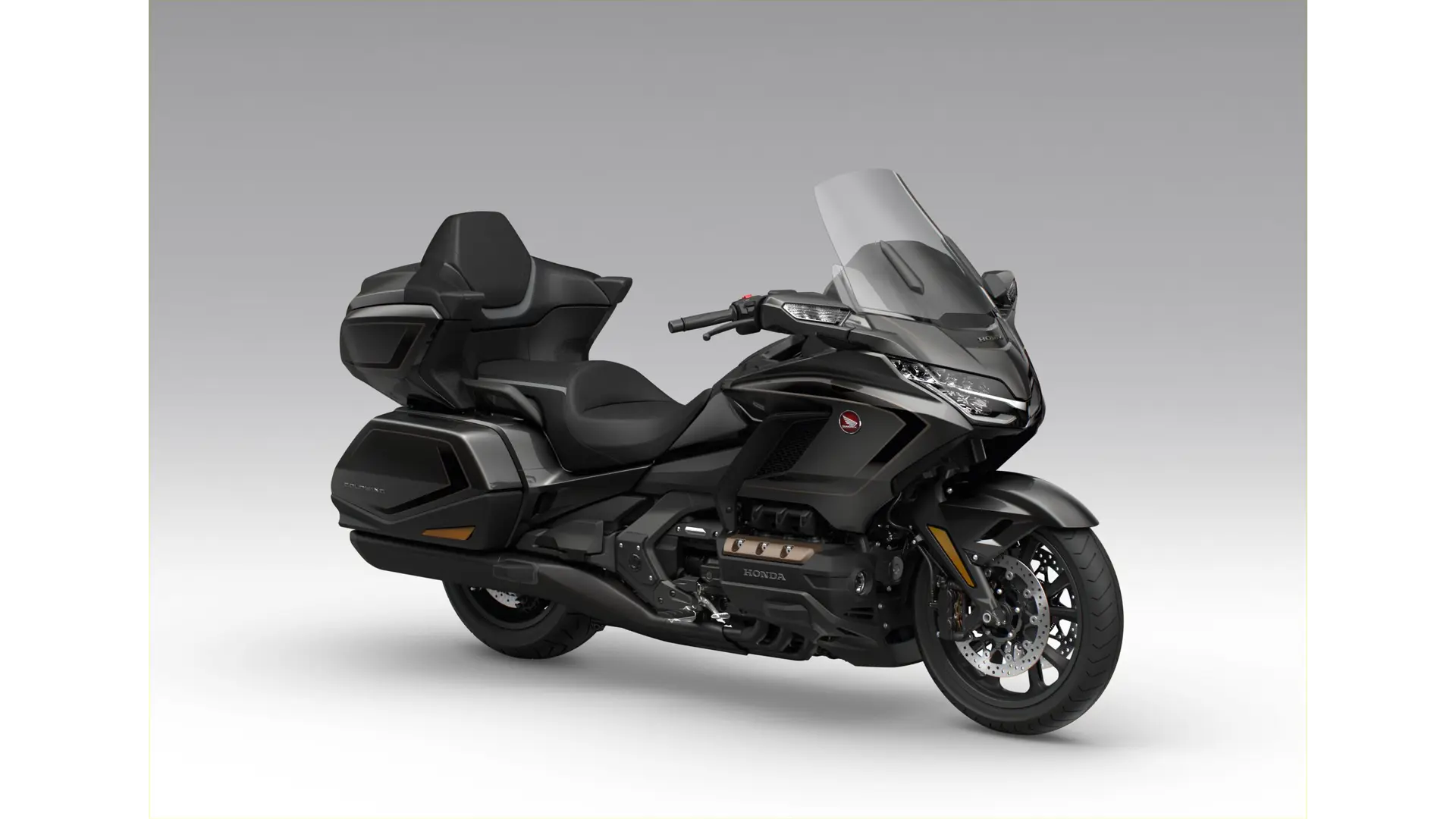 26YM_Goldwing_Tour_DCTAirBag_NH-C52M_Gunmetal_Black_Metallic_Black_Trim_Brown_Head_RFQ.jpg