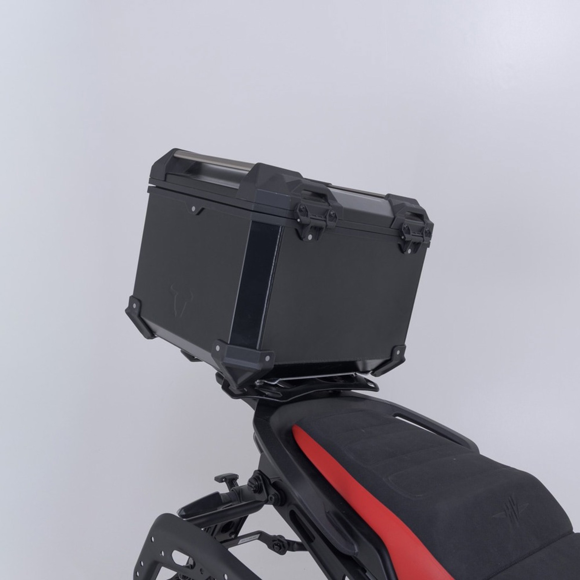 SW-MOTECH-107330-v17-4.jpg