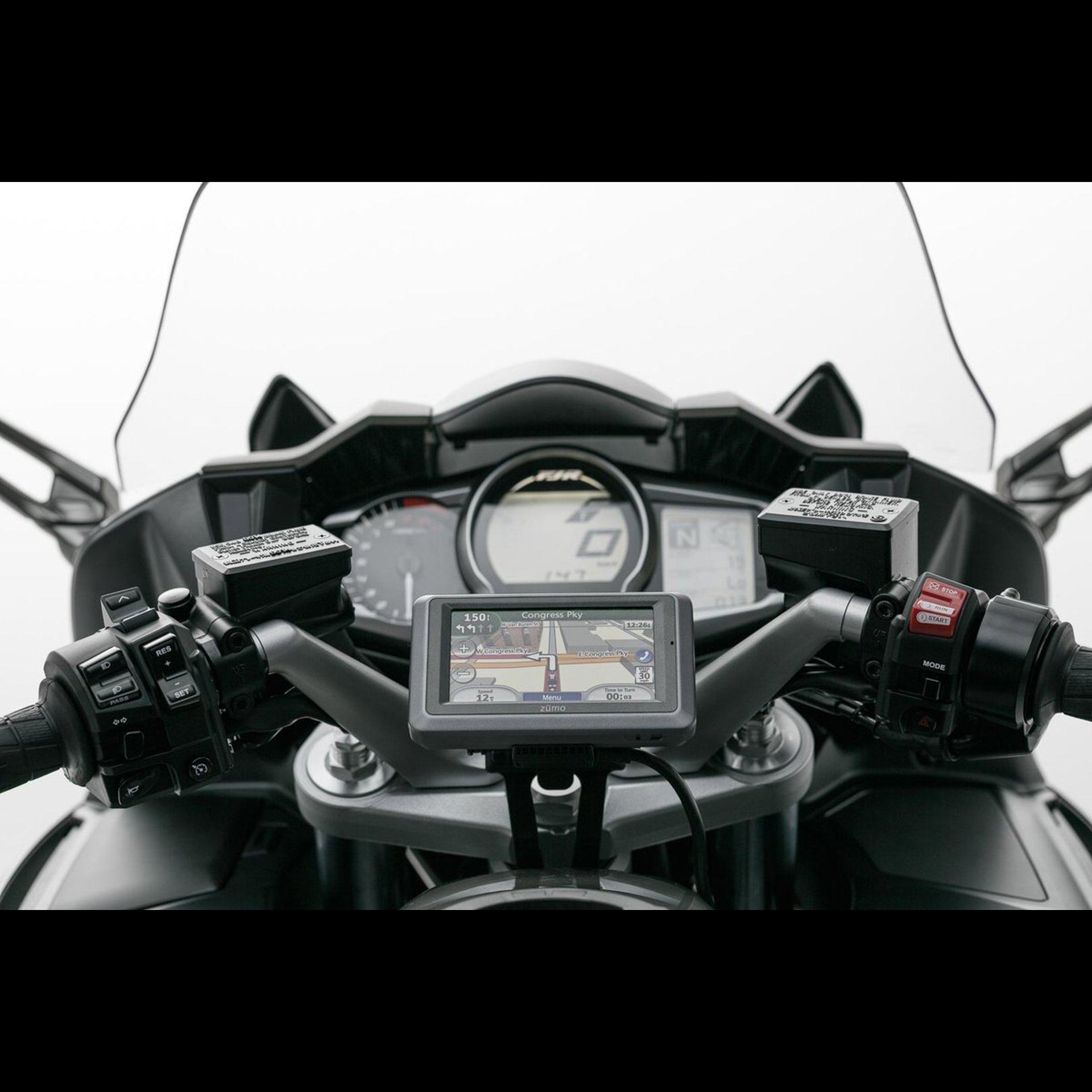 GPS.06.646.10200B.jpg