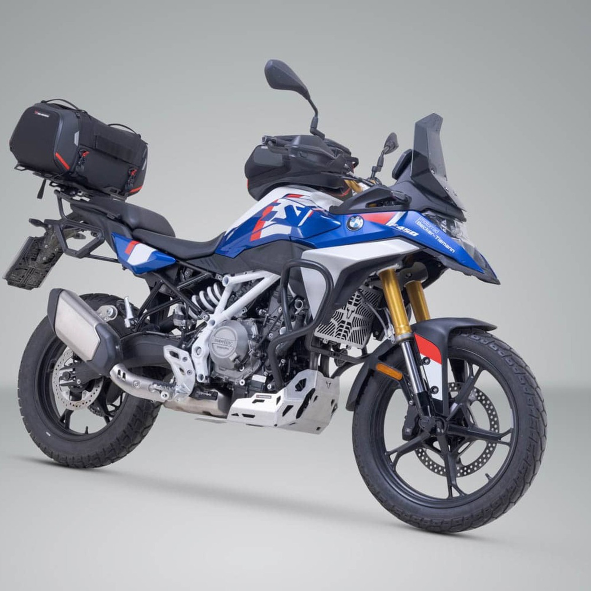 SW-MOTECH-108186-v30b-1.jpg