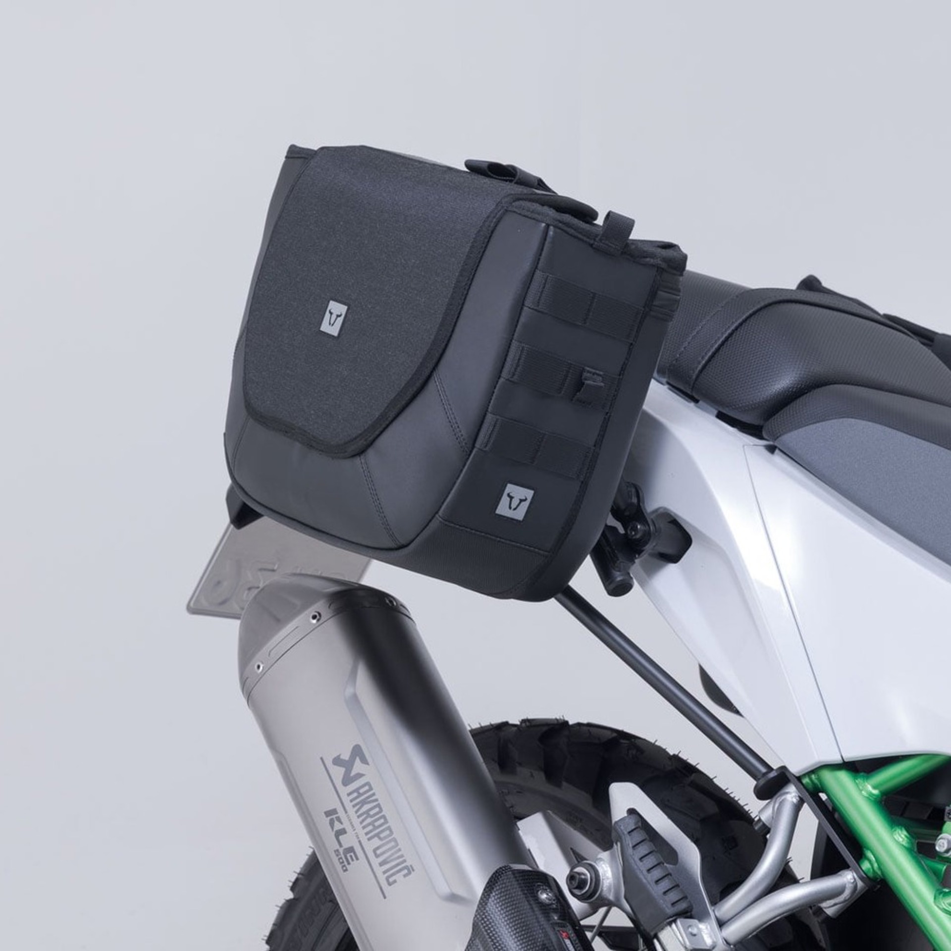 SW-MOTECH-107275-v9-4.jpg