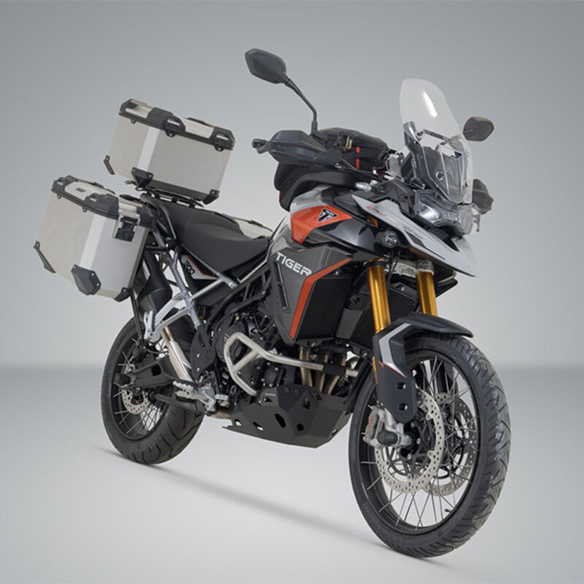 Adv 11 608 75000 S 2 Xl.jpg