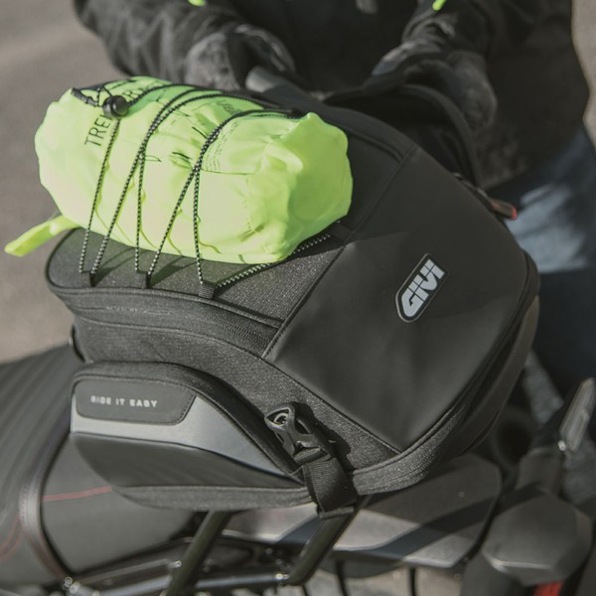 GIVI-EASY08-2.jpg