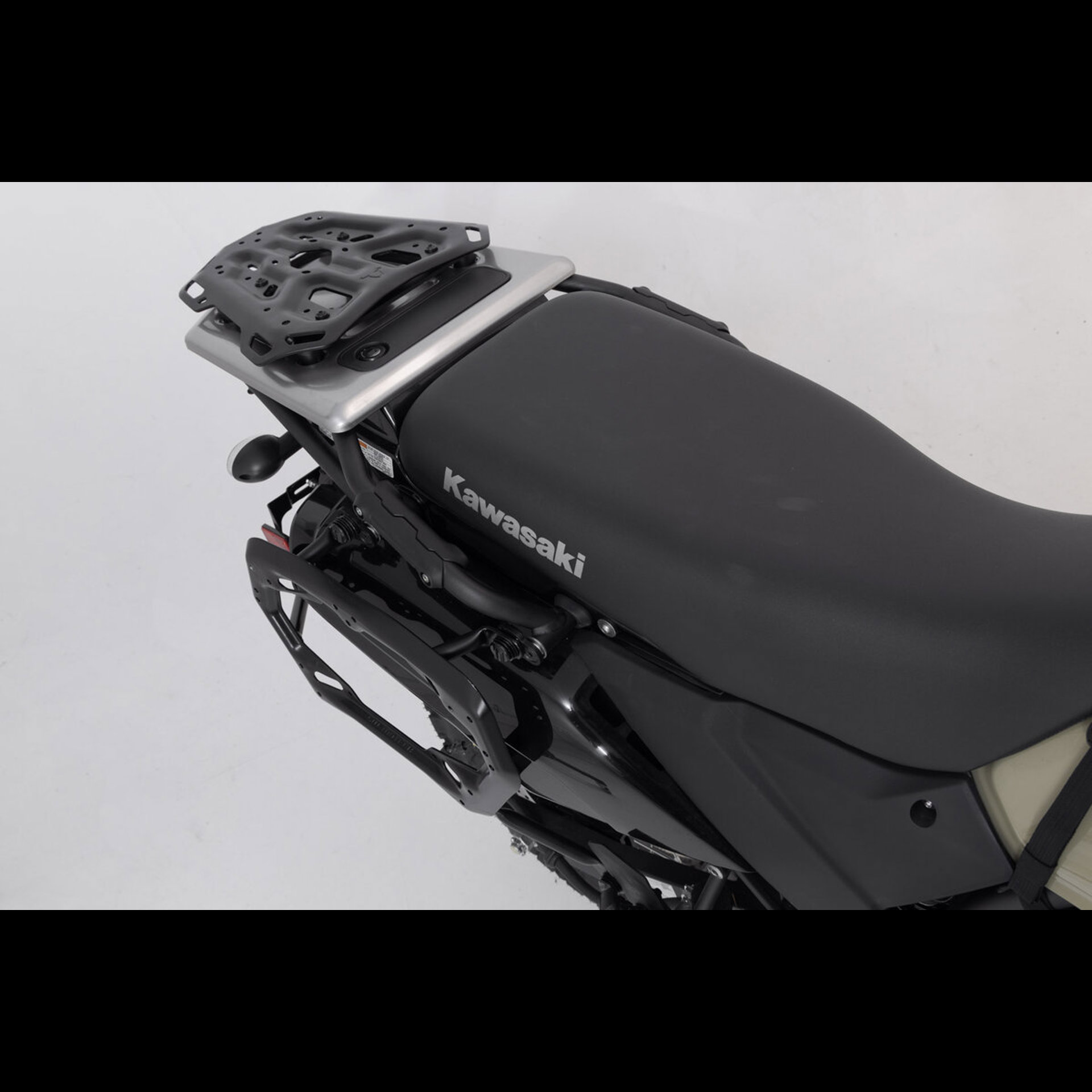 ADV.08.990.75000S 3.jpg