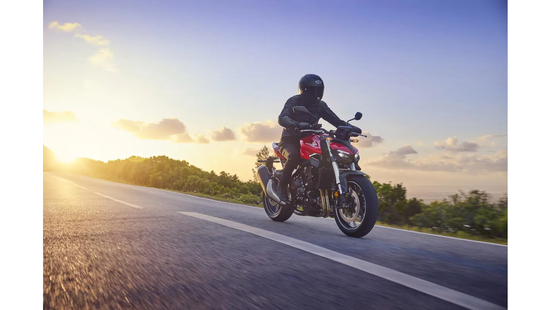 25YM CB1000 Hornet STD Location Action 0197.jpg