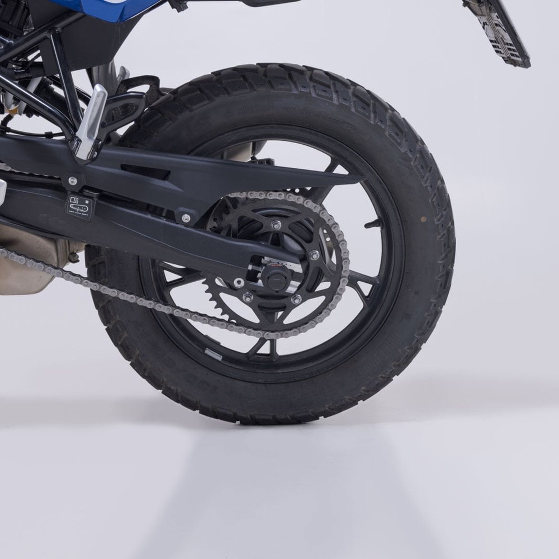 SW-MOTECH-108295-v41-1.jpg