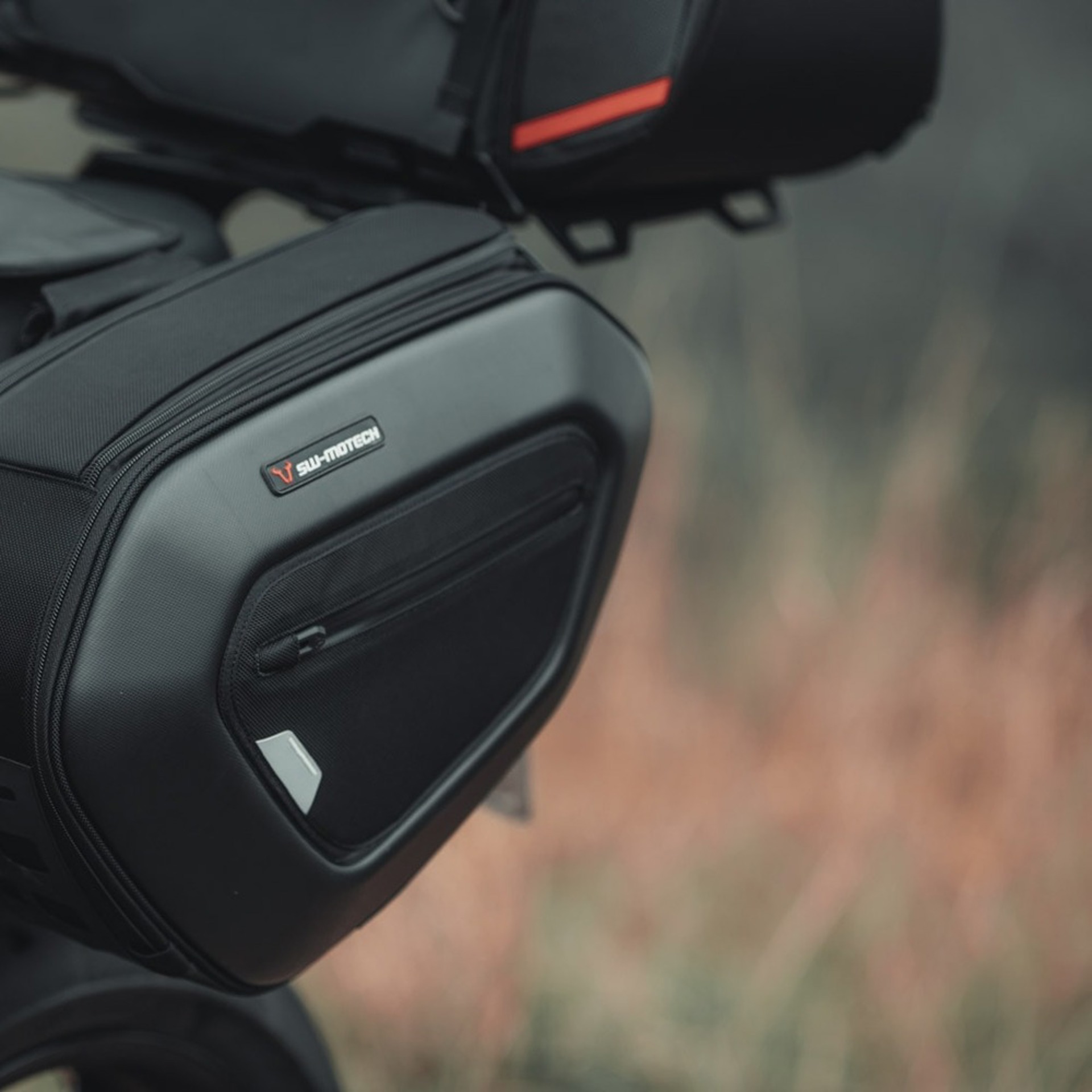 SW-MOTECH-107268-v19-2.jpg
