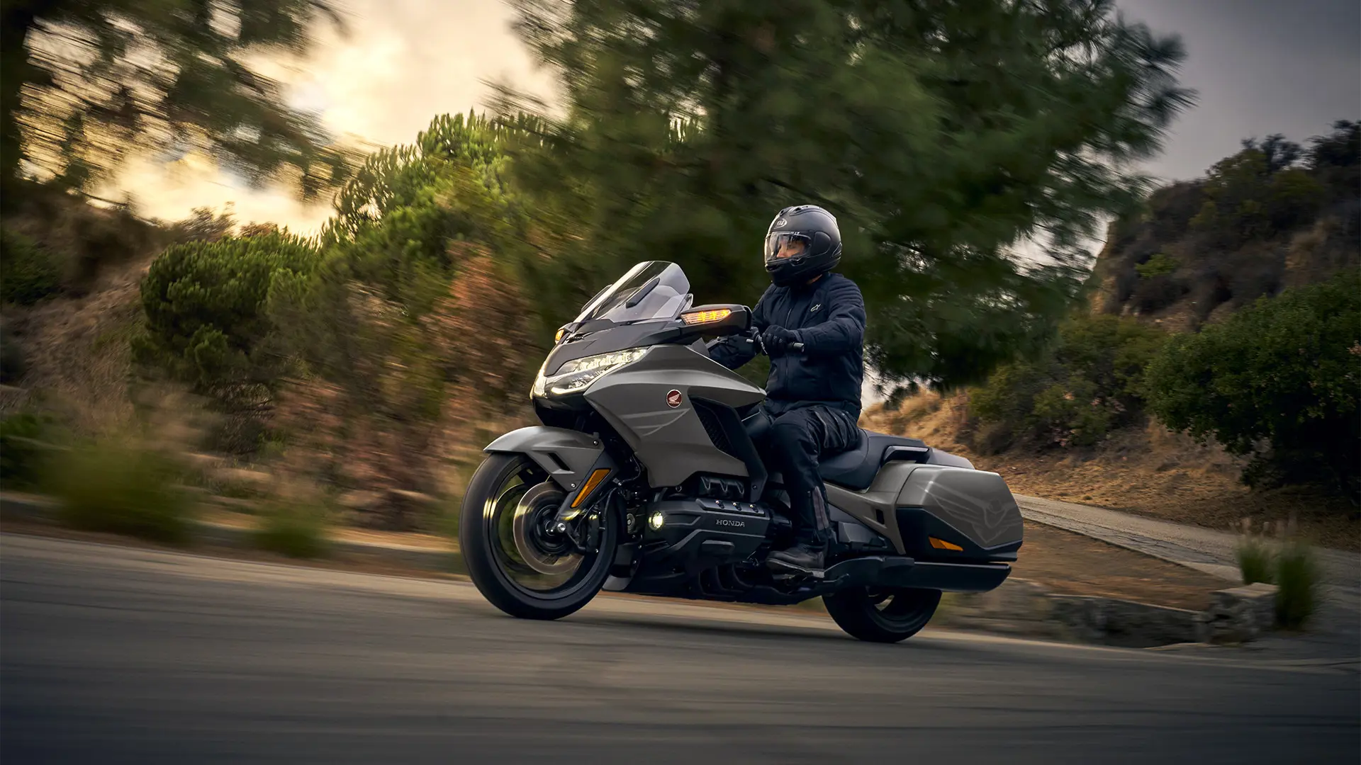 26YM GL1800 Gold Wing Location Action 8435.jpg
