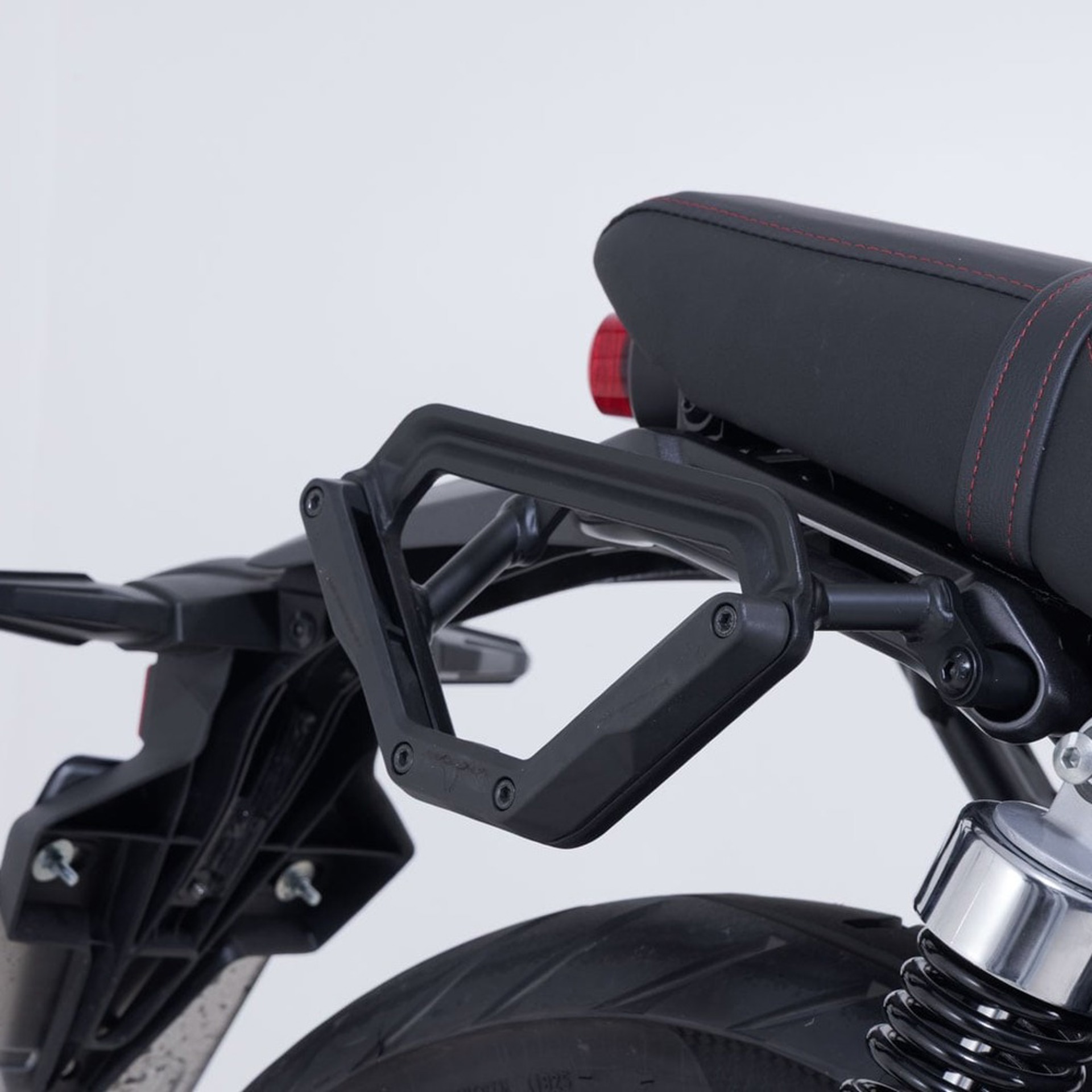 SW-MOTECH-107266-v9-4.jpg
