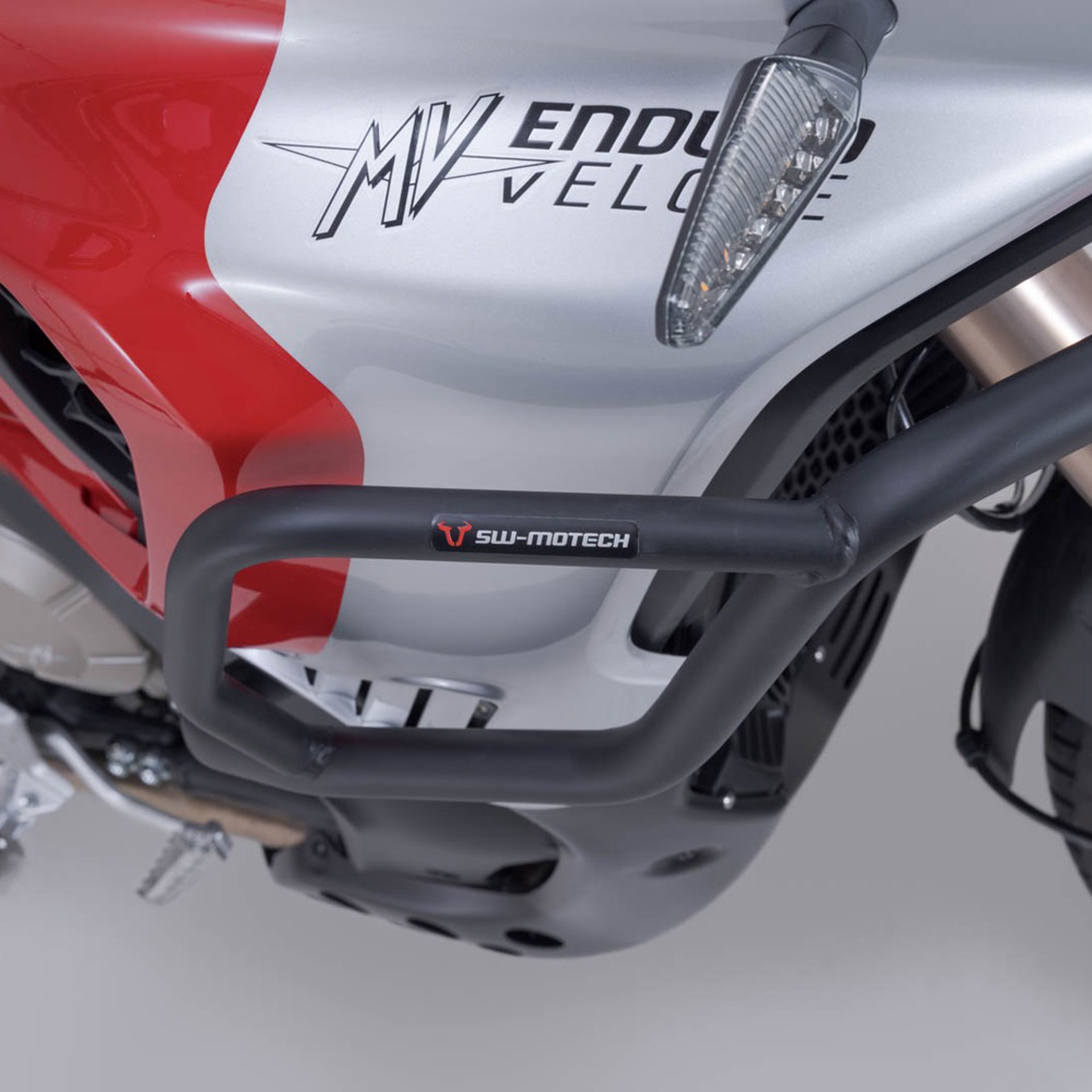 SW-MOTECH-108293-v30-5.jpg