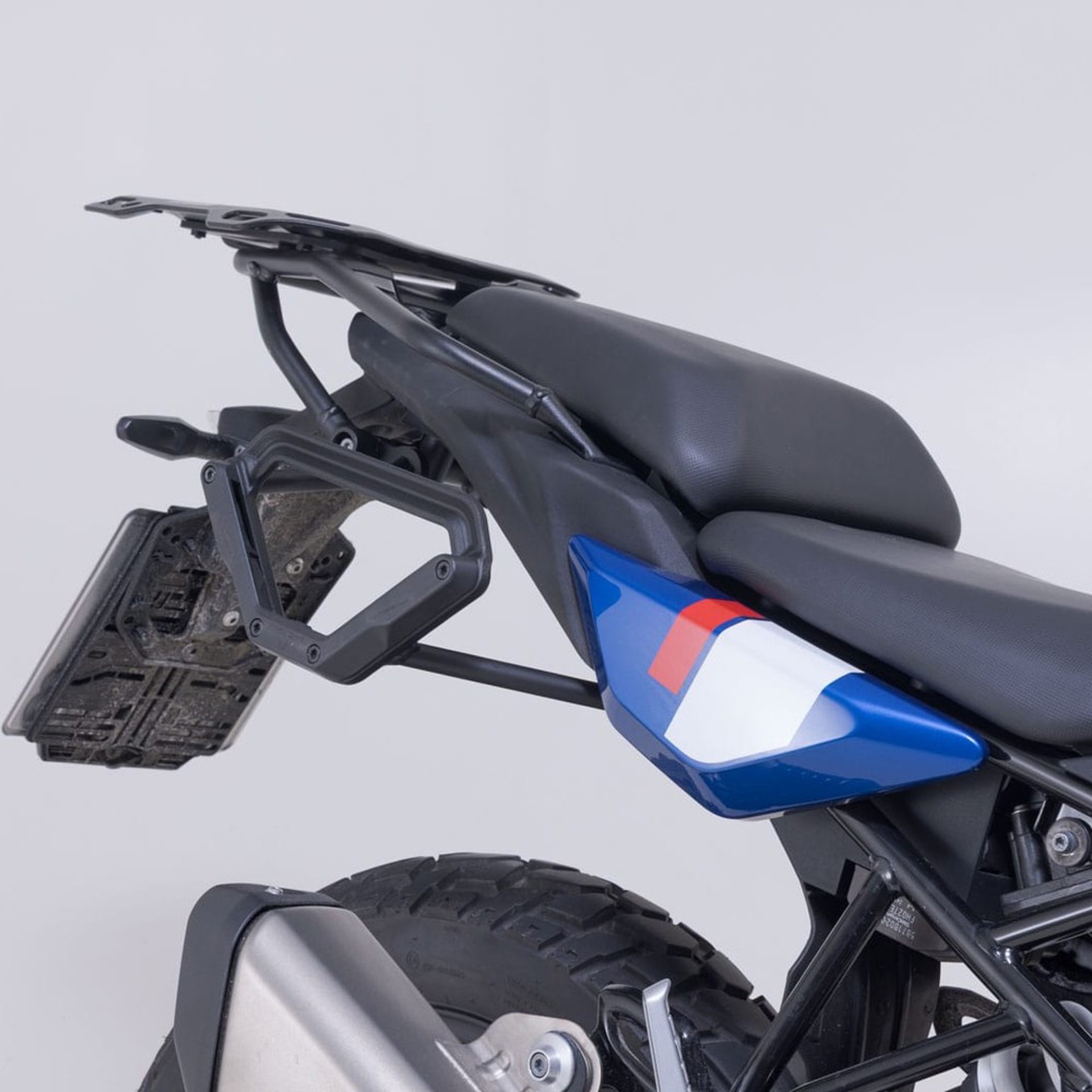SW-MOTECH-108311-v41-3.jpg