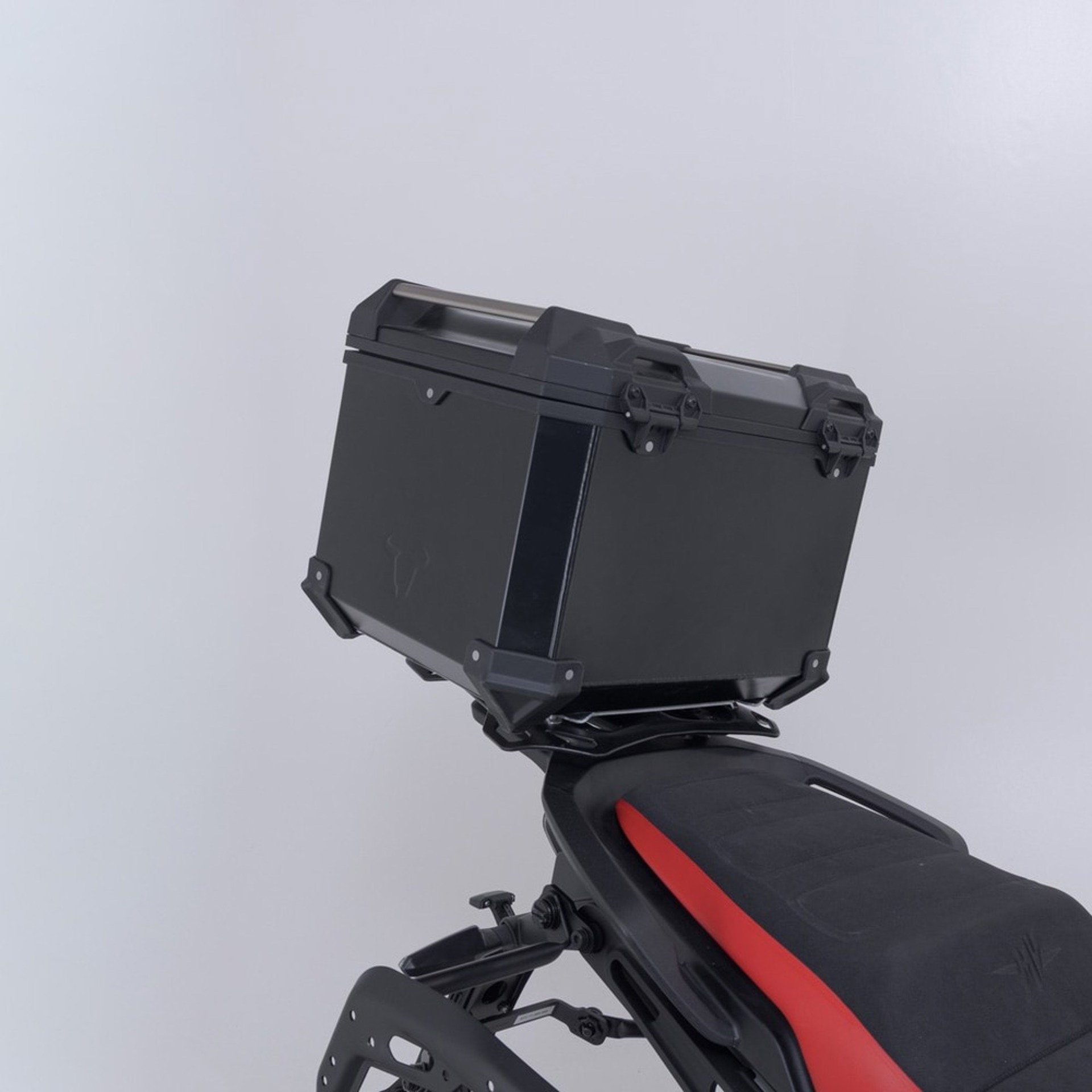 SW-MOTECH-107334-v12-1.jpg