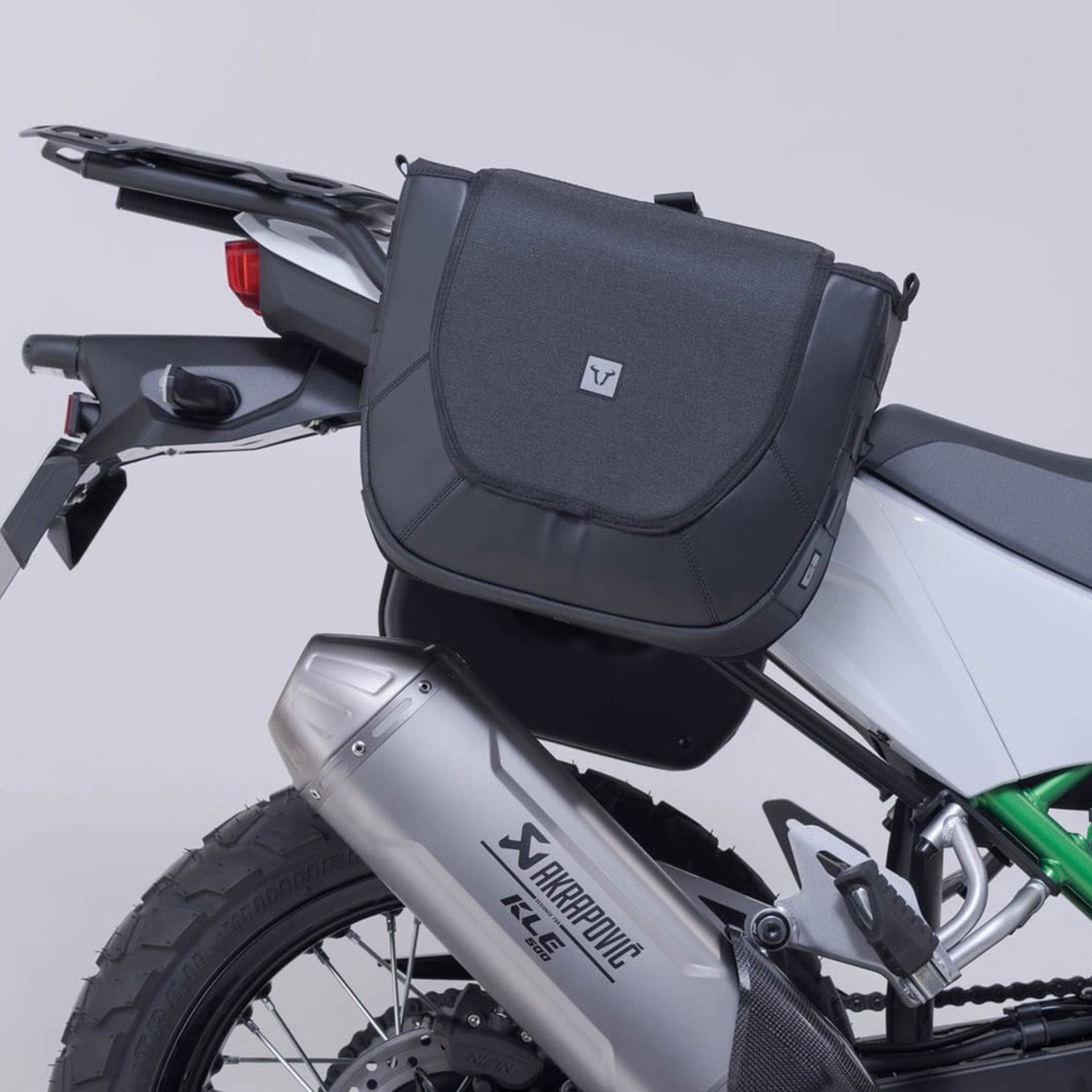 SW-MOTECH-107275-v9-3.jpg