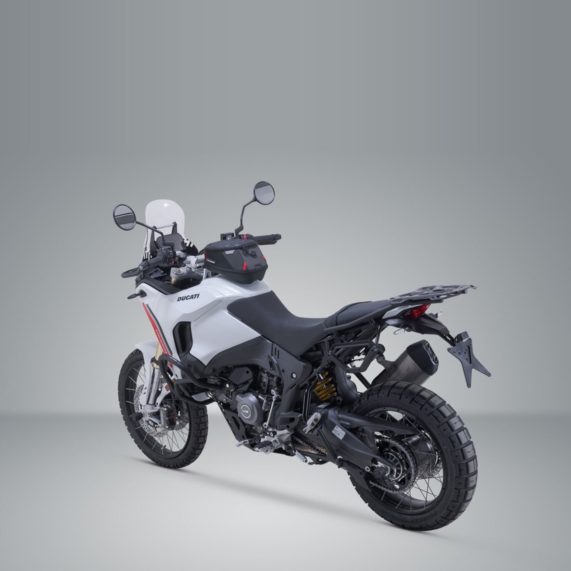 SW-MOTECH-108317-v41-1.jpg