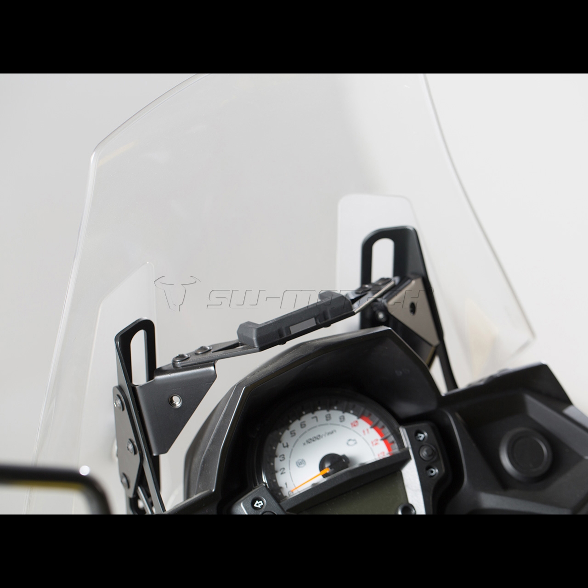 GPS.08.646.10700B.jpg