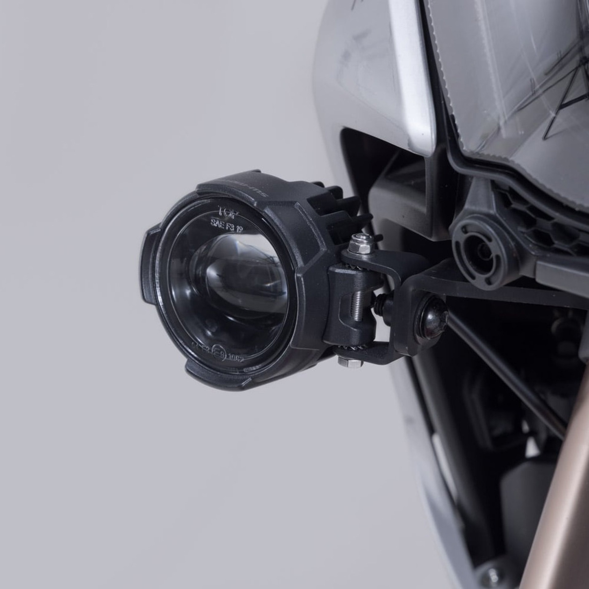 SW-MOTECH-107359-v14-4.jpg