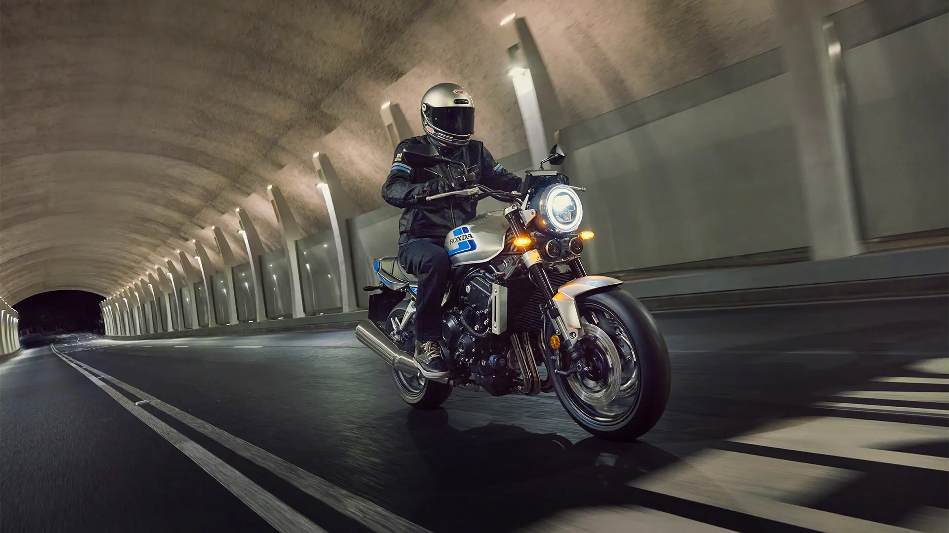 26YM CB1000F Location Action 01 0194.jpg