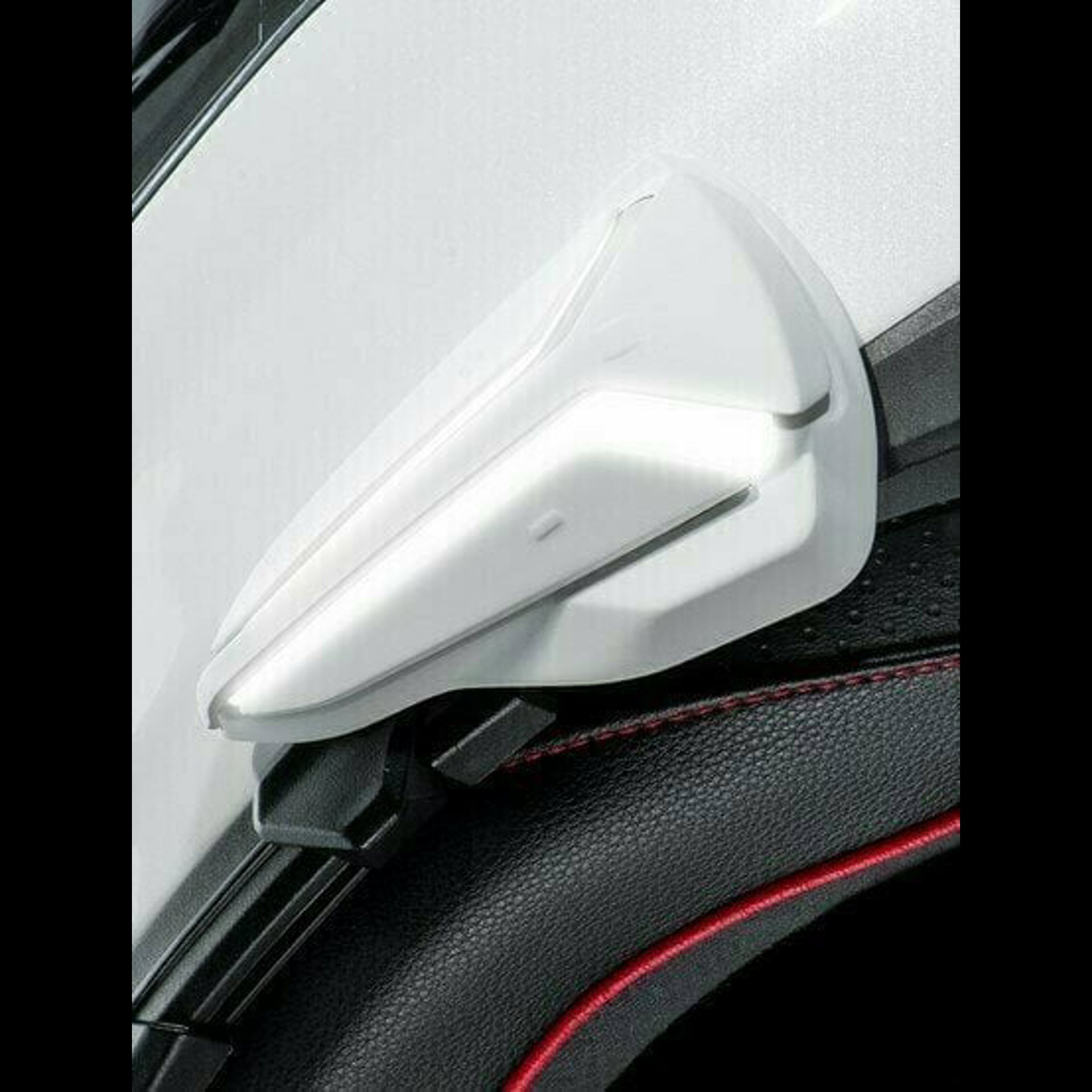 HJC 20B WHITE 3.jpg