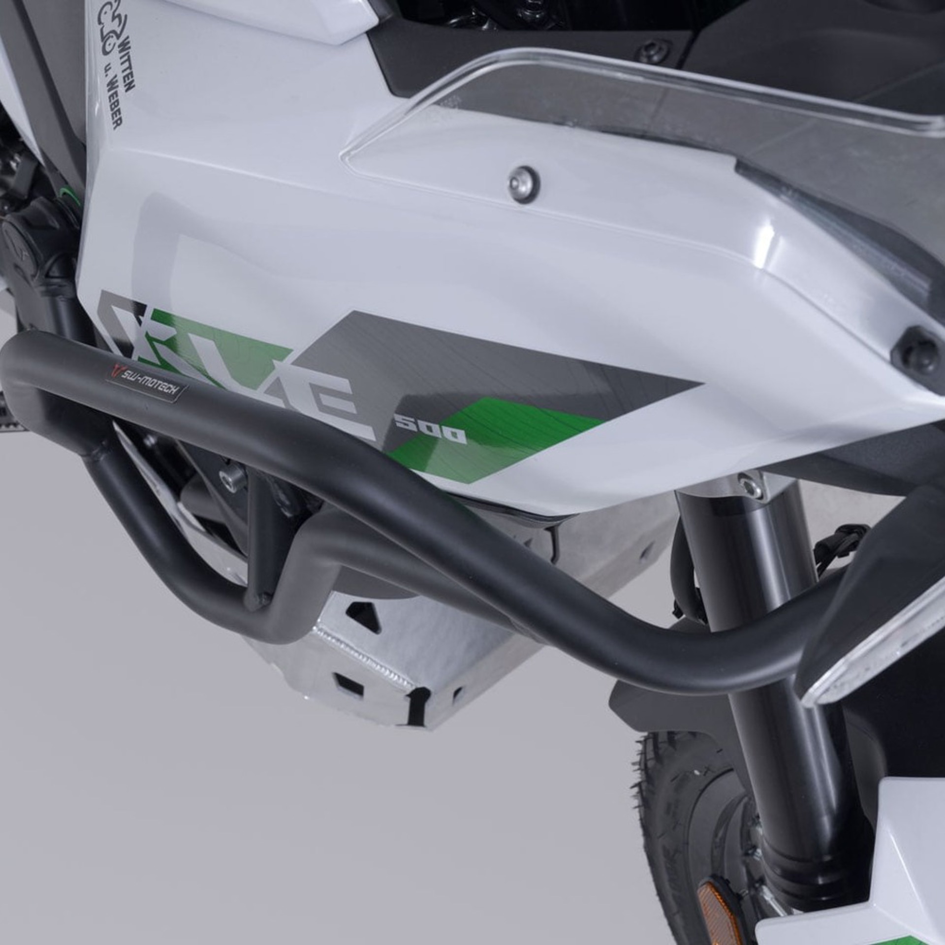 SW-MOTECH-107363-v17-4.jpg