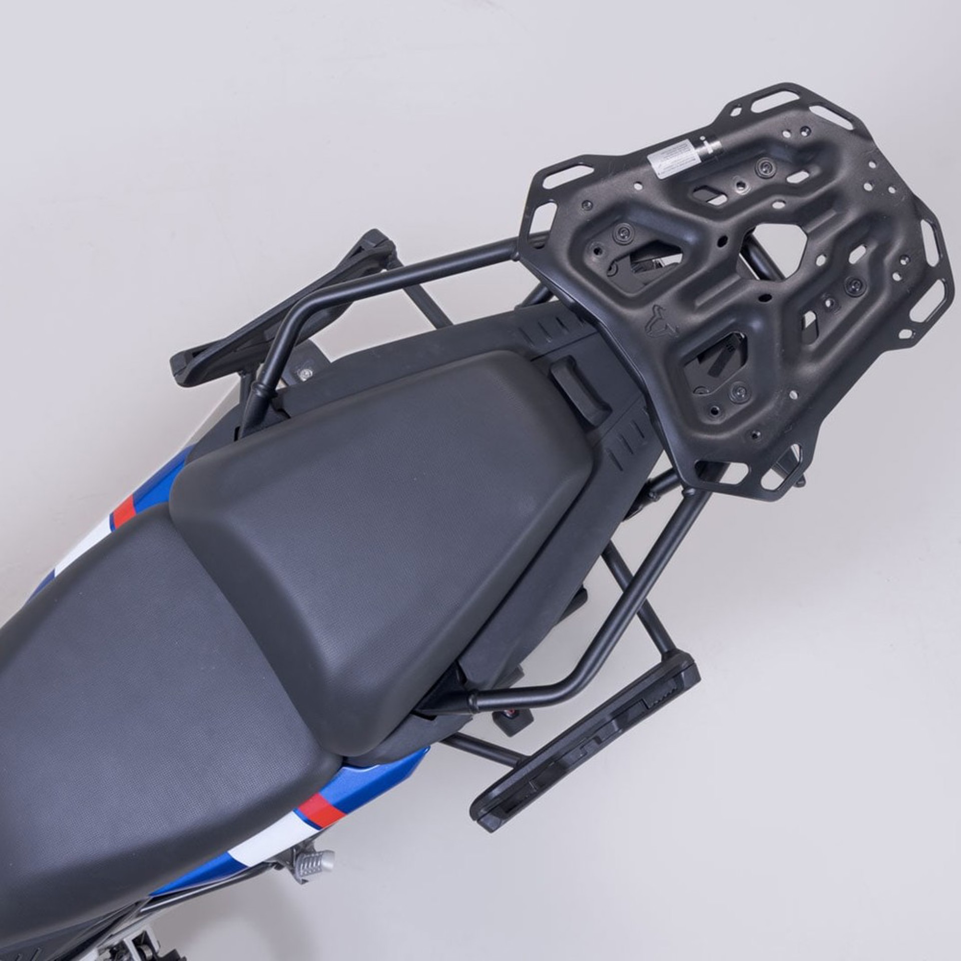 SW-MOTECH-108309-v41-5.jpg