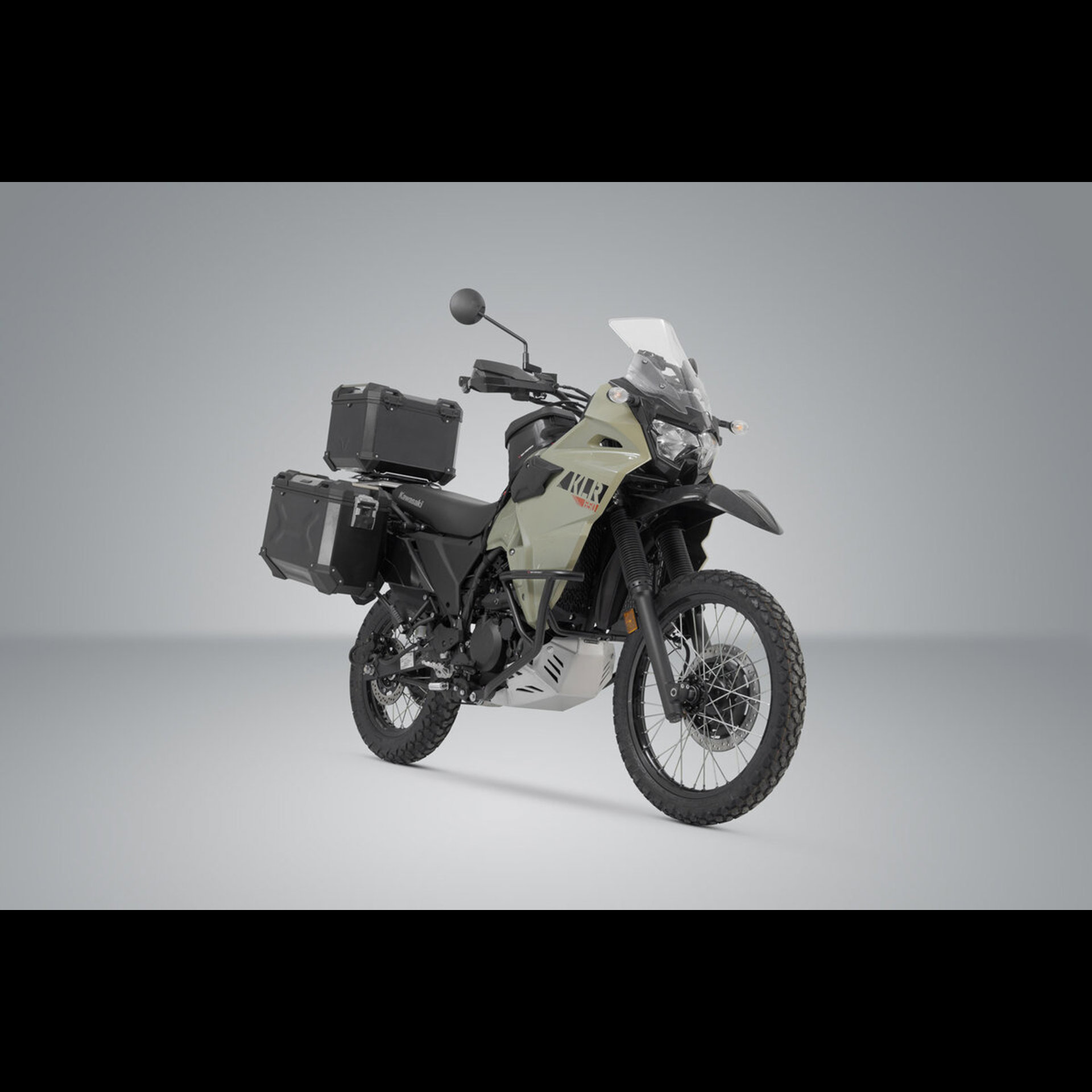 ADV.08.990.75000B 1.jpg