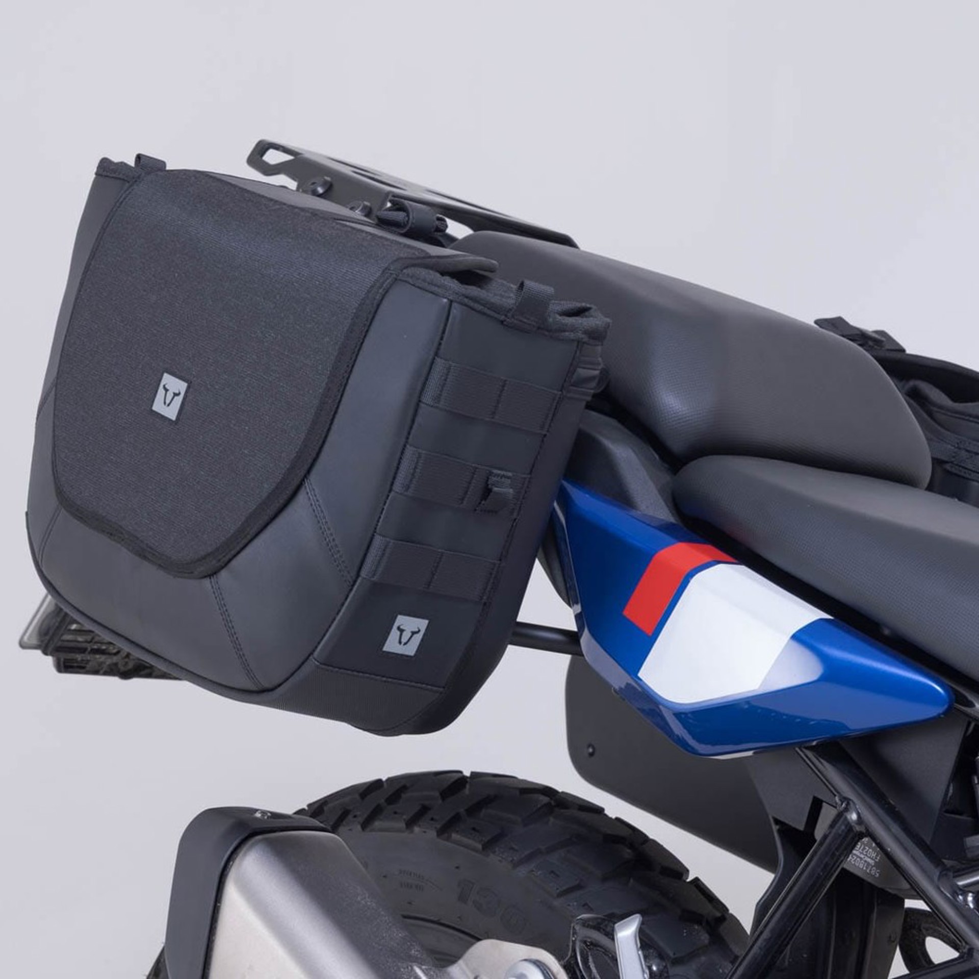 SW-MOTECH-108090-v41-5.jpg