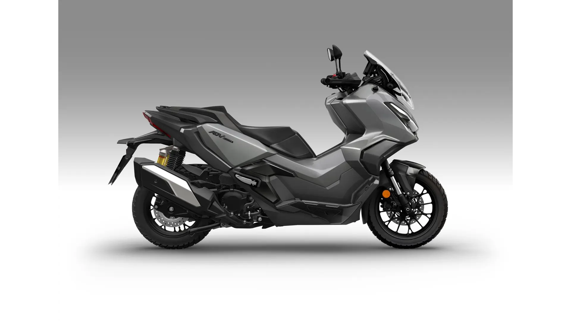26YM_ADV350_Studio_IRIDIUM_GRAY_METALLIC_NH-C65M_RHS.jpg