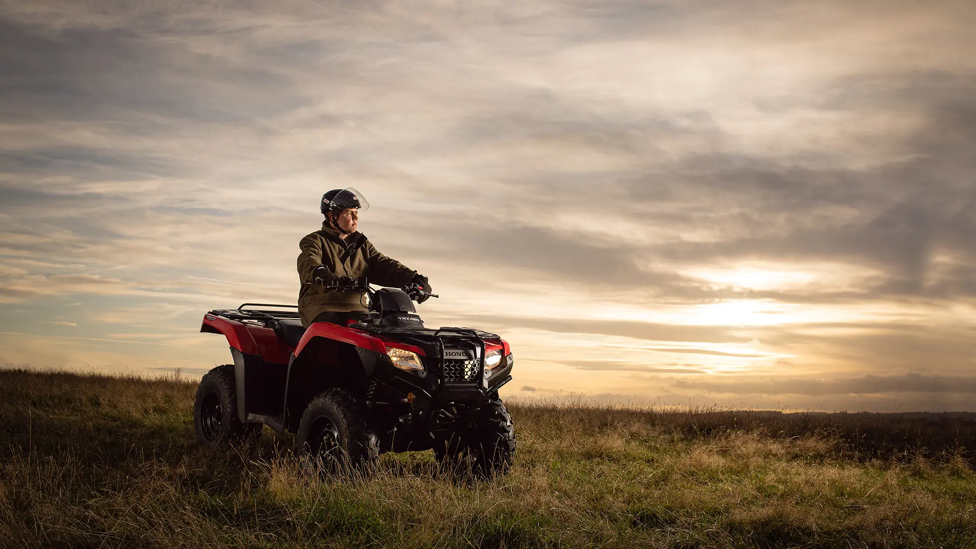 20YM TRX420 2020 Lifestyle 5863.jpg