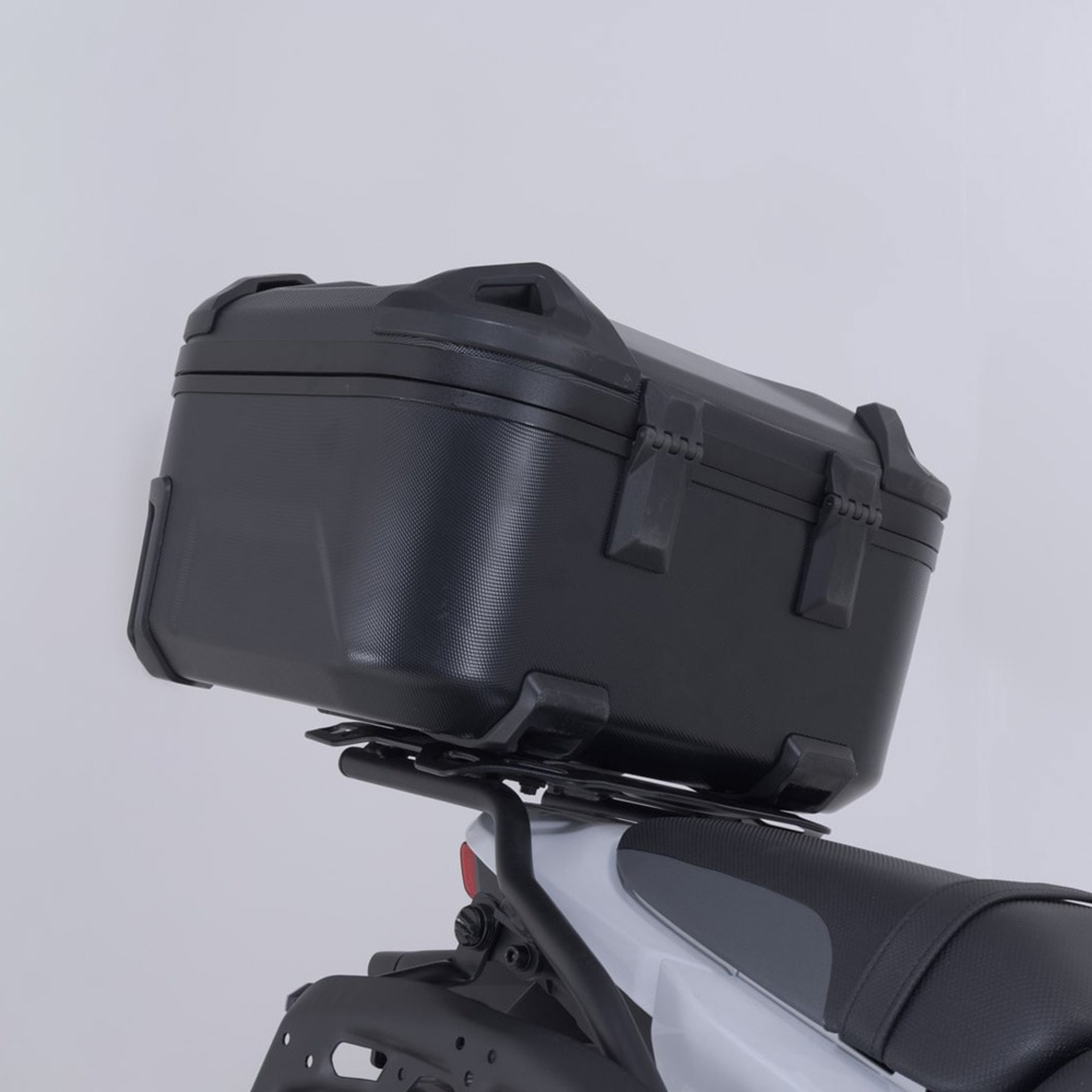 SW-MOTECH-107325-v13-1.jpg