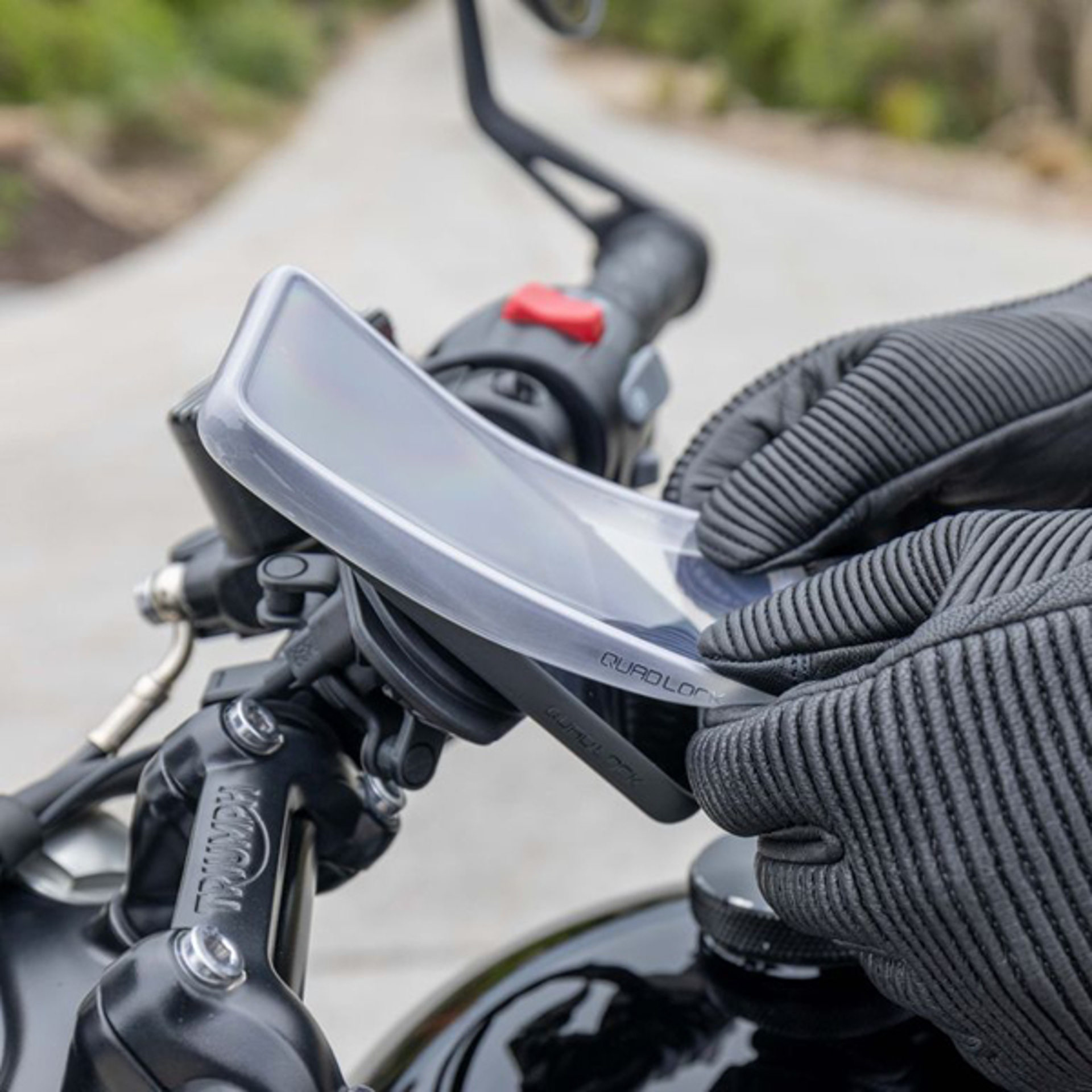 Quad Lock Iphone MAG Poncho 4.jpg
