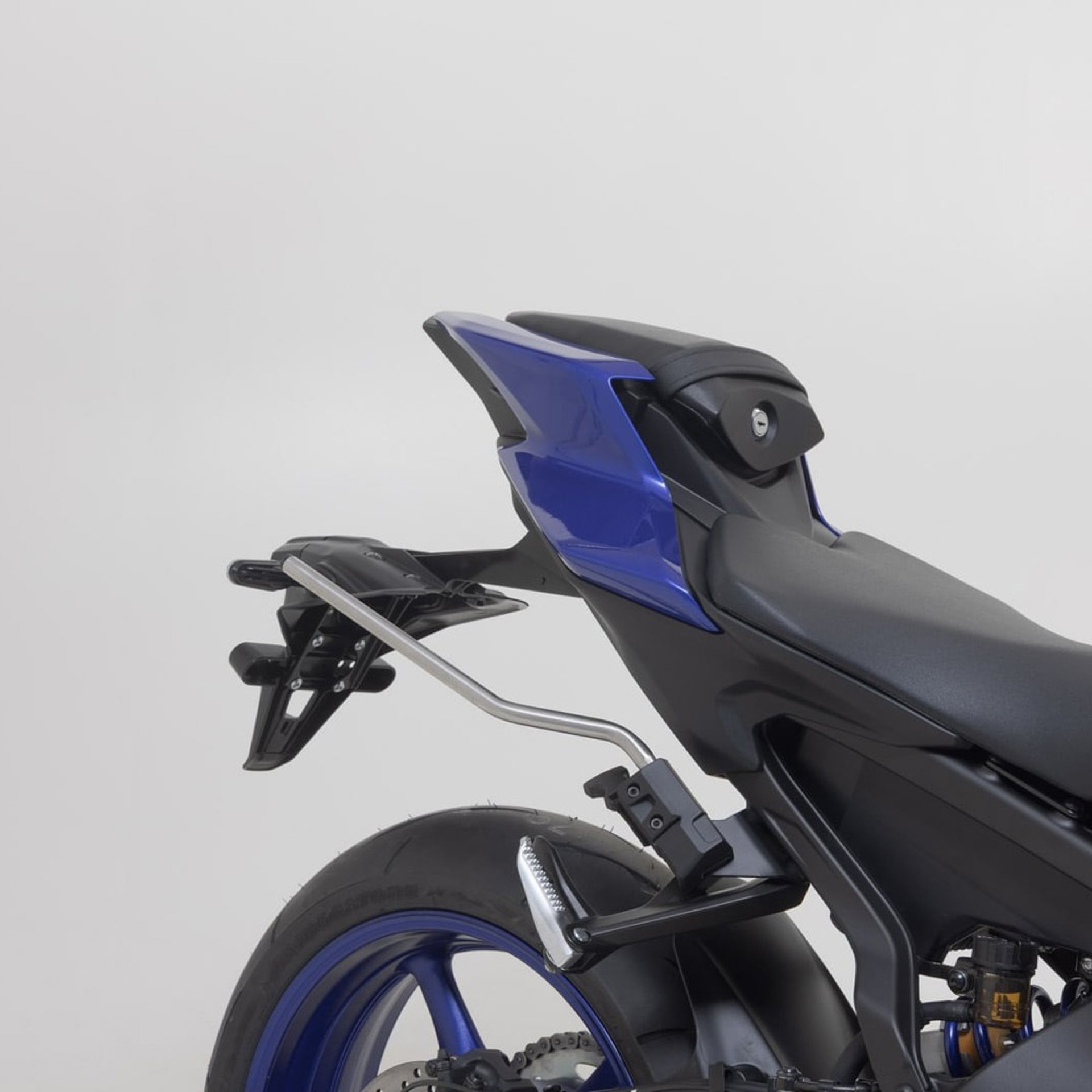SW-MOTECH-103162-v17-4.jpg