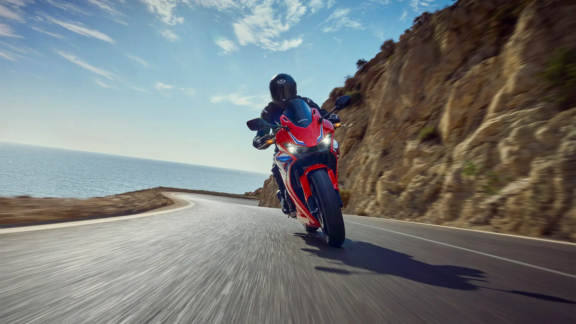 26YM CBR500R Location Action 01 1969.jpg