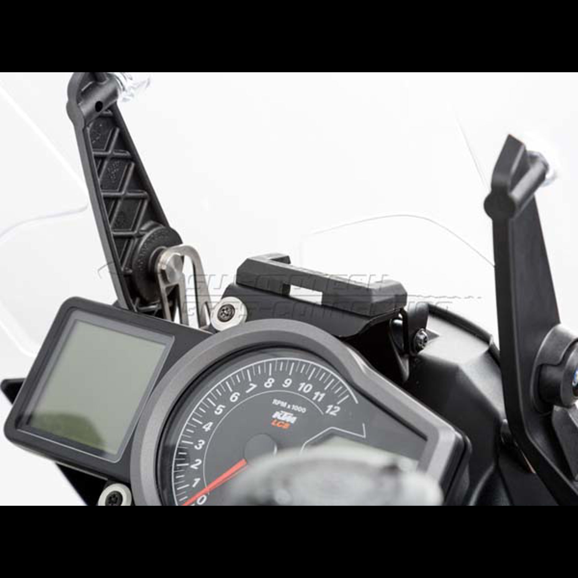 GPS.04.646.10000B_1.jpg