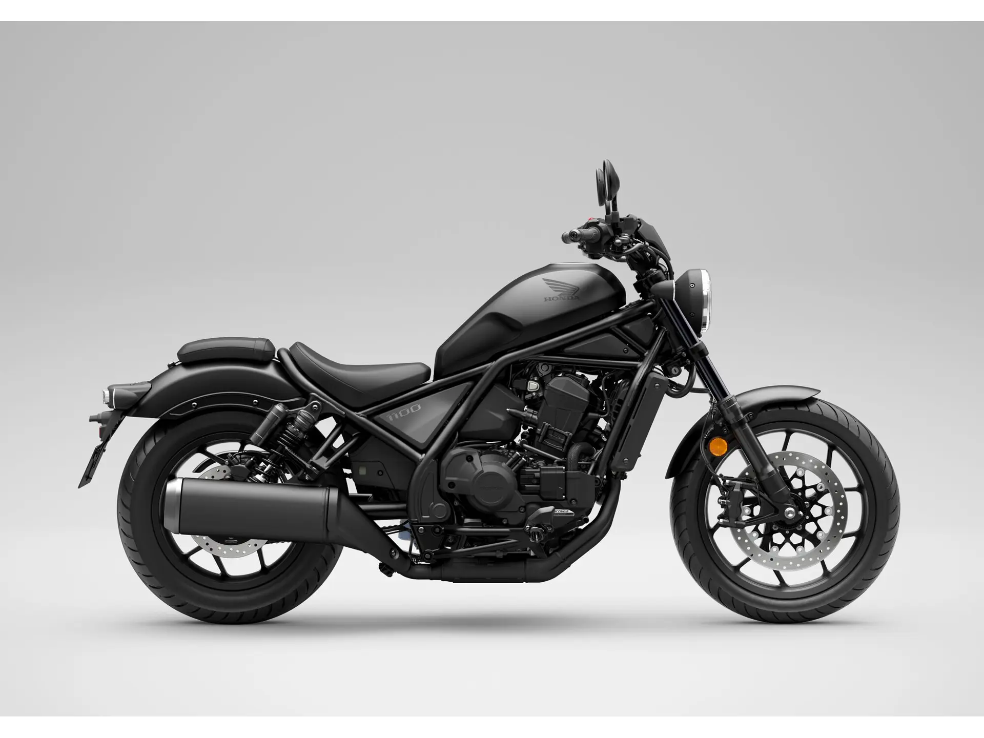 26YM_CMX1100_DCT_NH-A86M_MatBallisticBlackMetallic_RHS.jpg