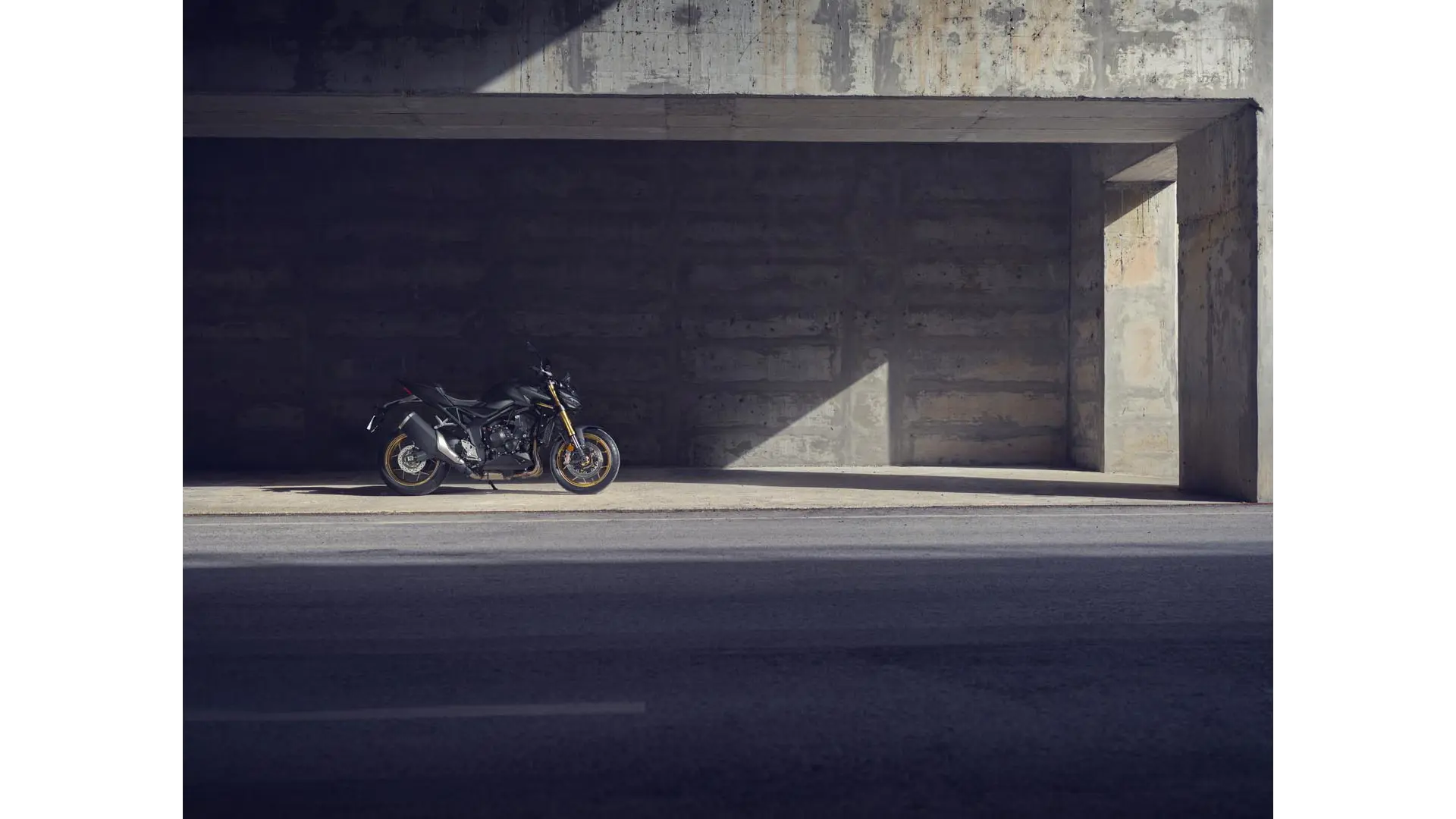 25YM CB1000 Hornet SP Location Static 0267.jpg