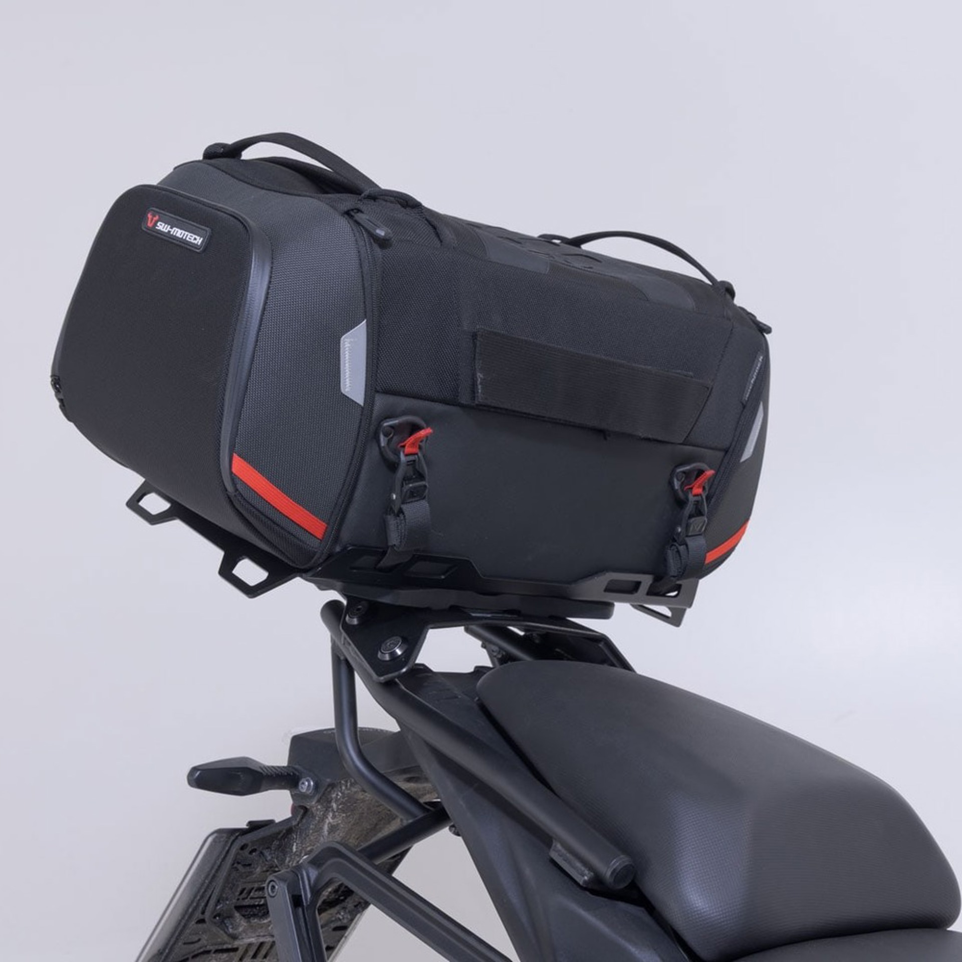 SW-MOTECH-108186-v30b-5.jpg