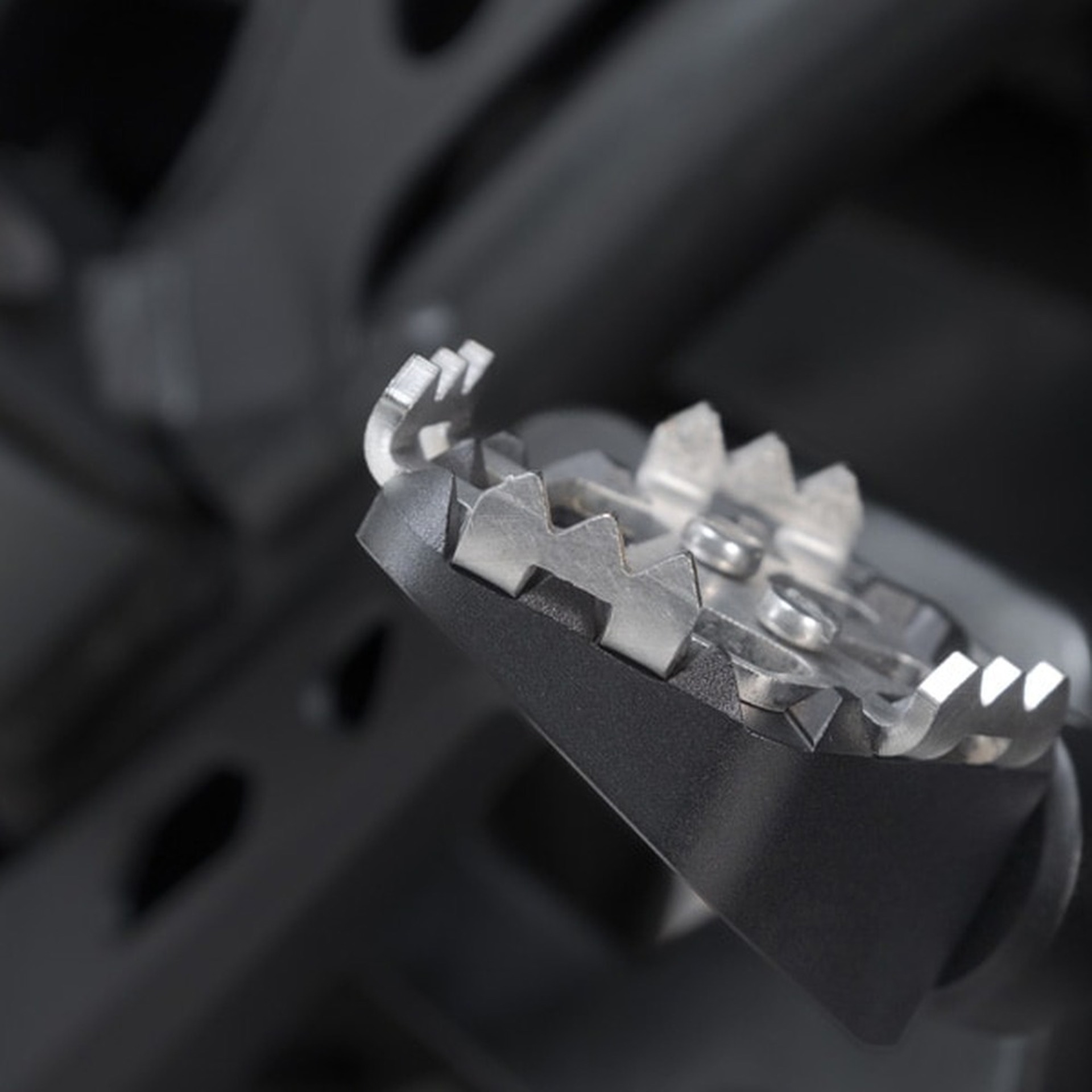 SW-MOTECH-73258-v6-5.jpg