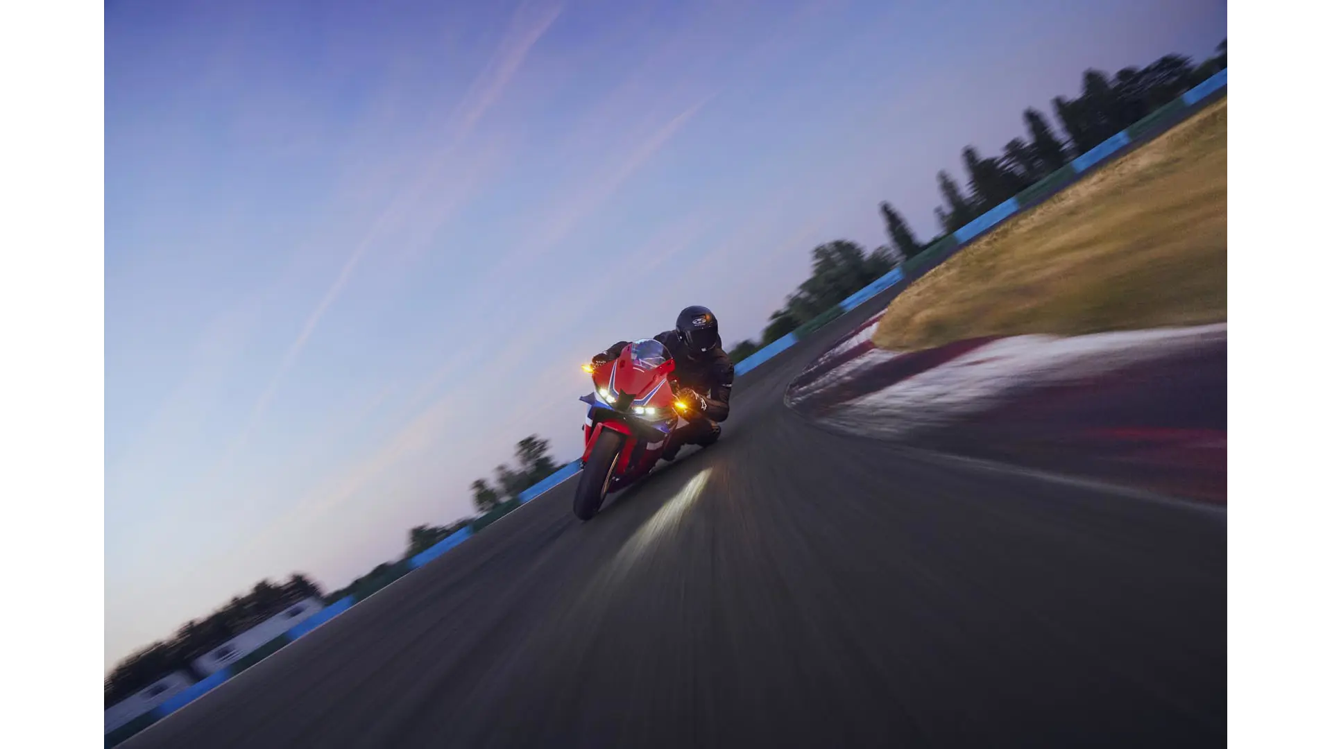 72917 24YM CBR600RR LOCATION 0573 ORIGINAL.jpg