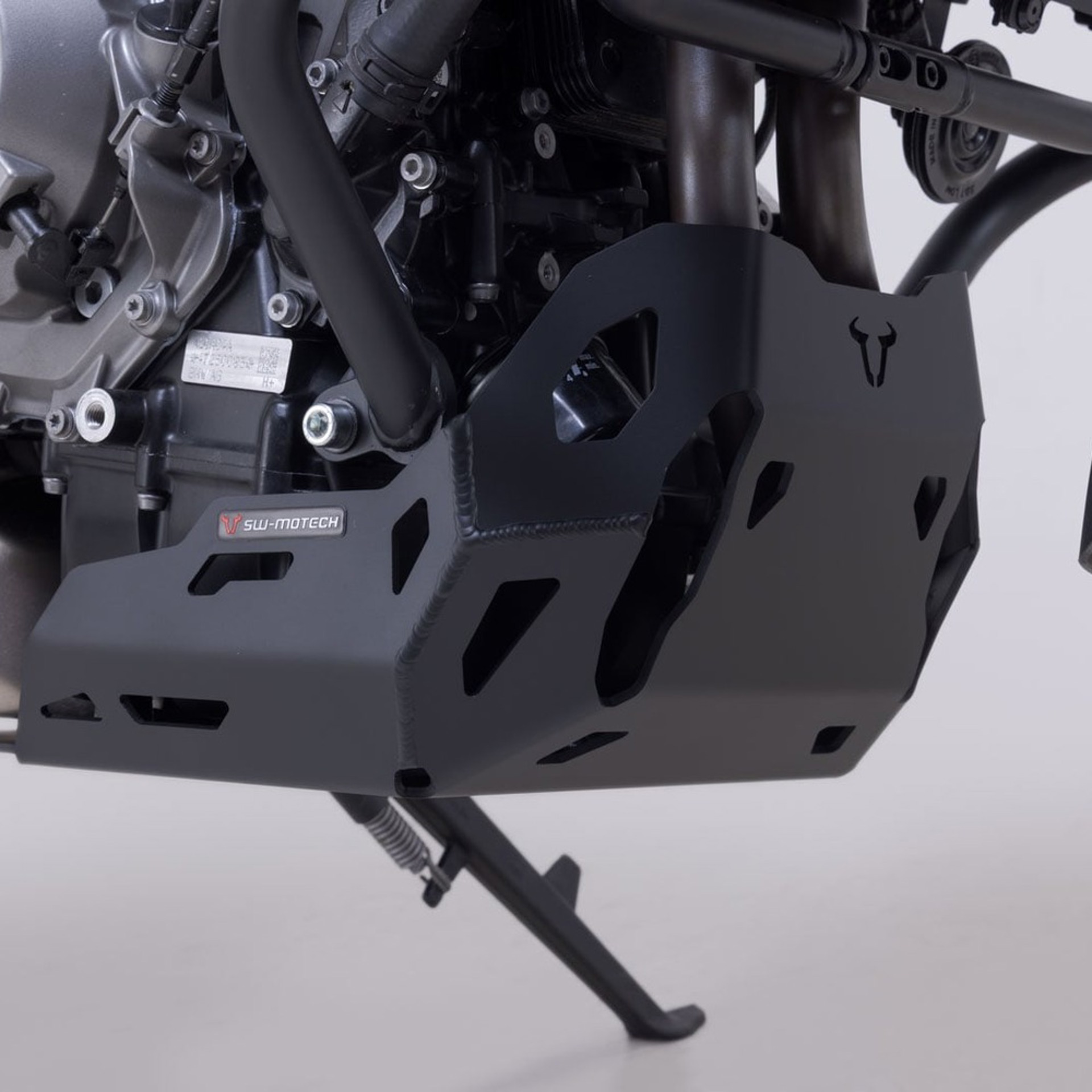 SW-MOTECH-108281-v30-4.jpg