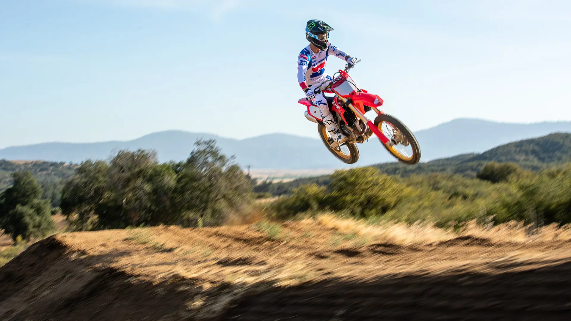 23YM CRF450R 50Th LOCATION Chase Sexton 1877.jpg