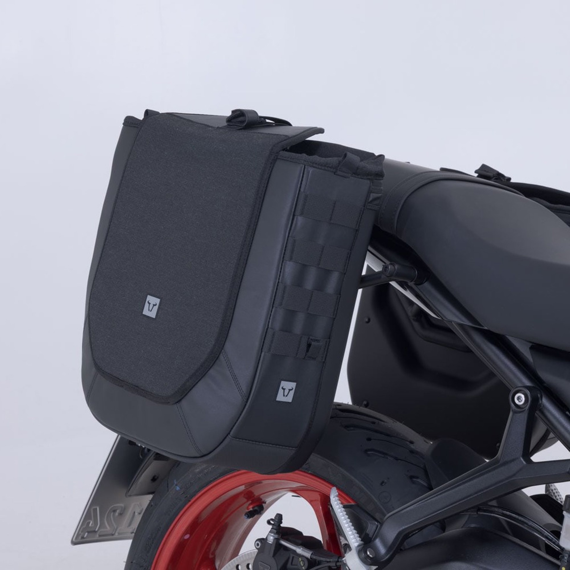 SW-MOTECH-107282-v9-5.jpg