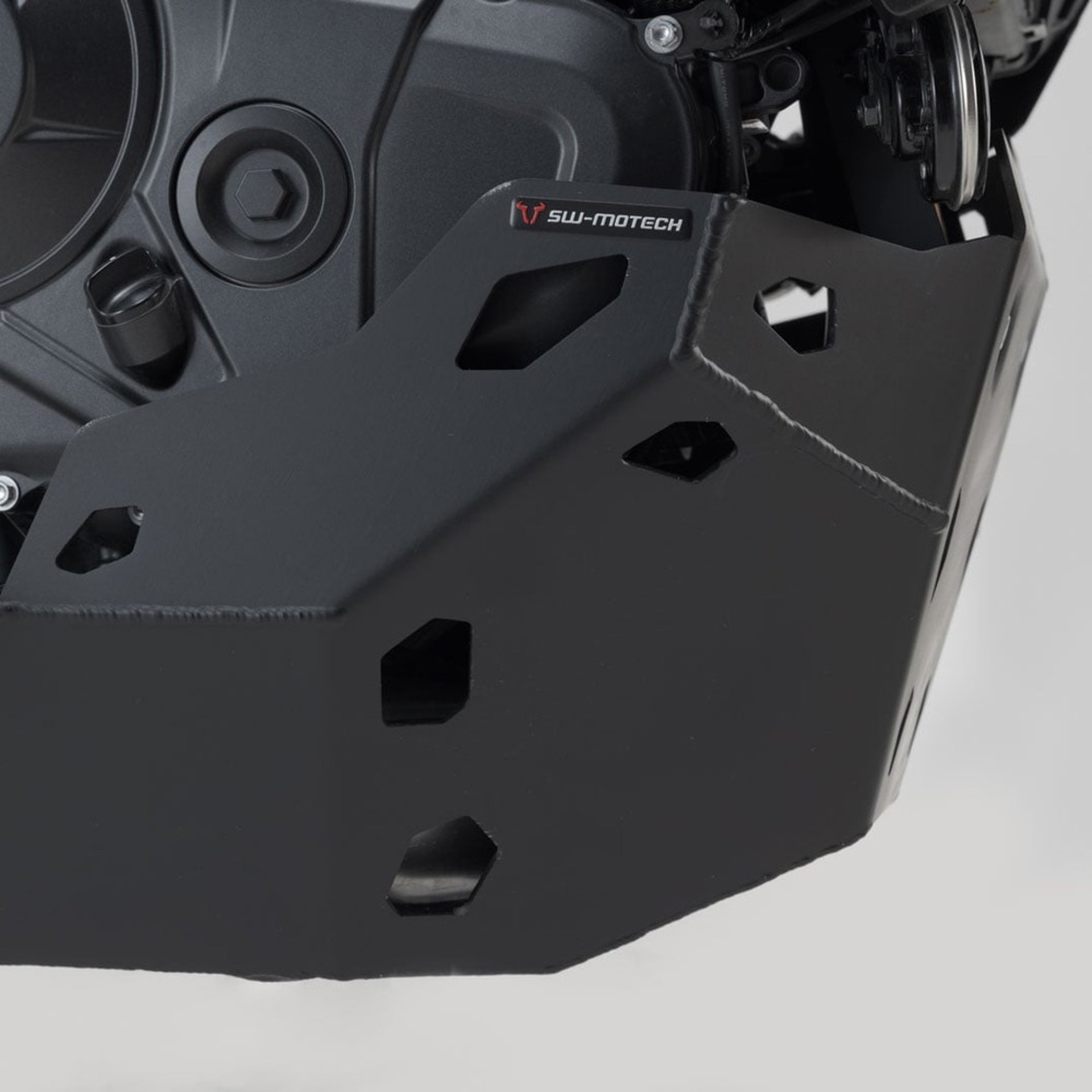SW-MOTECH-107405-v18-5.jpg