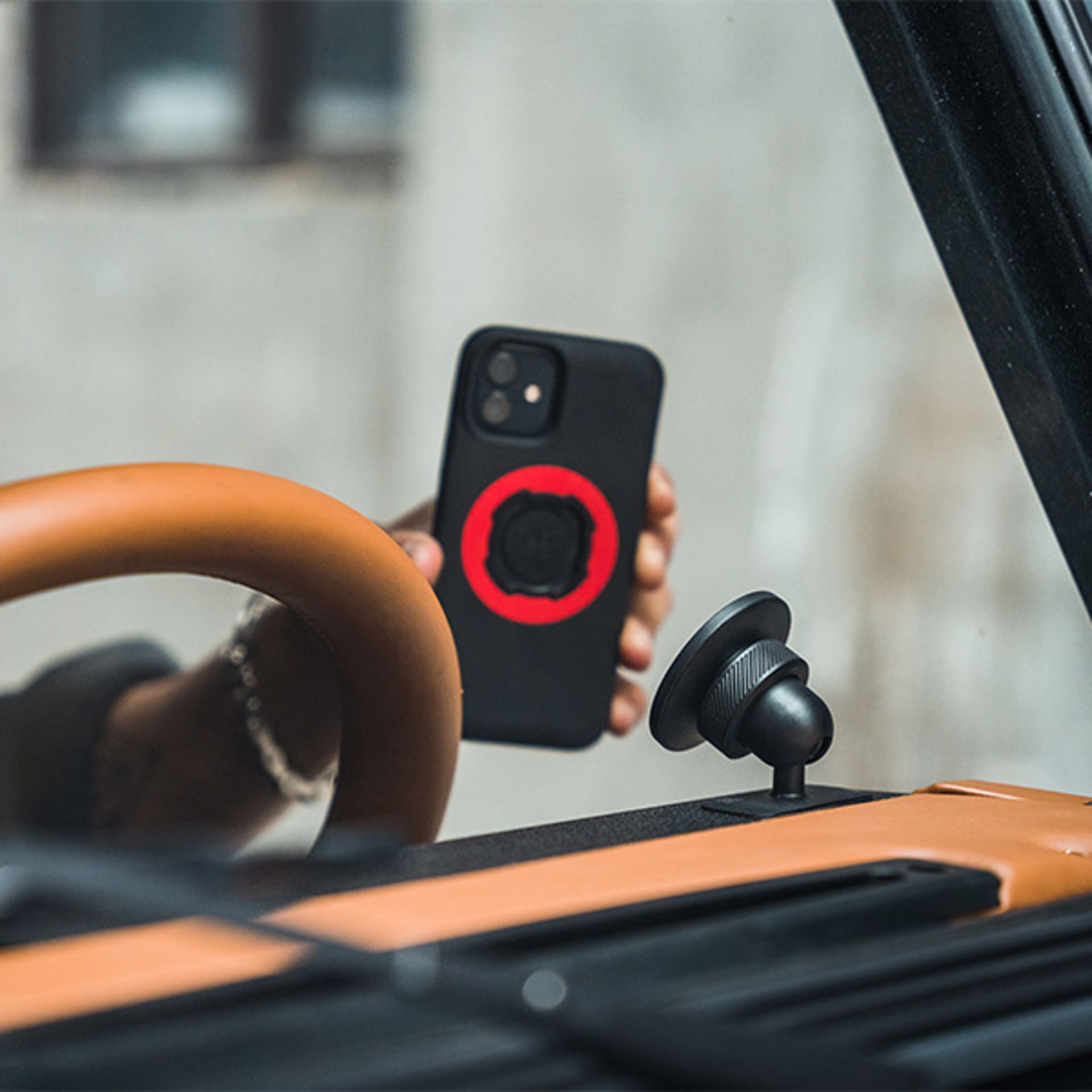 Drive ADHESIVEDASHMOUNT MAGWCH IPHONEMAGCASE REDMAGRING.jpg