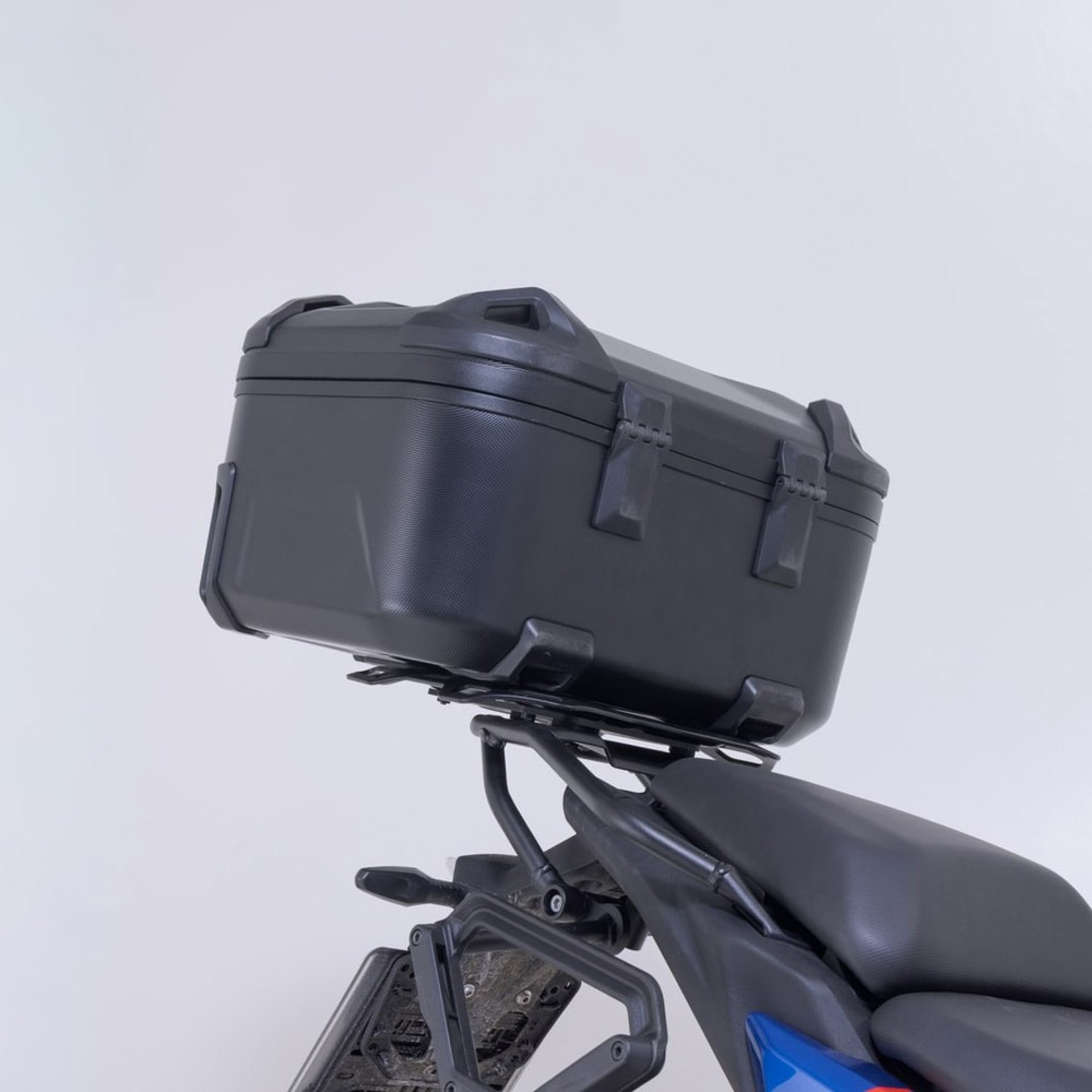 SW-MOTECH-108190-v41-5.jpg