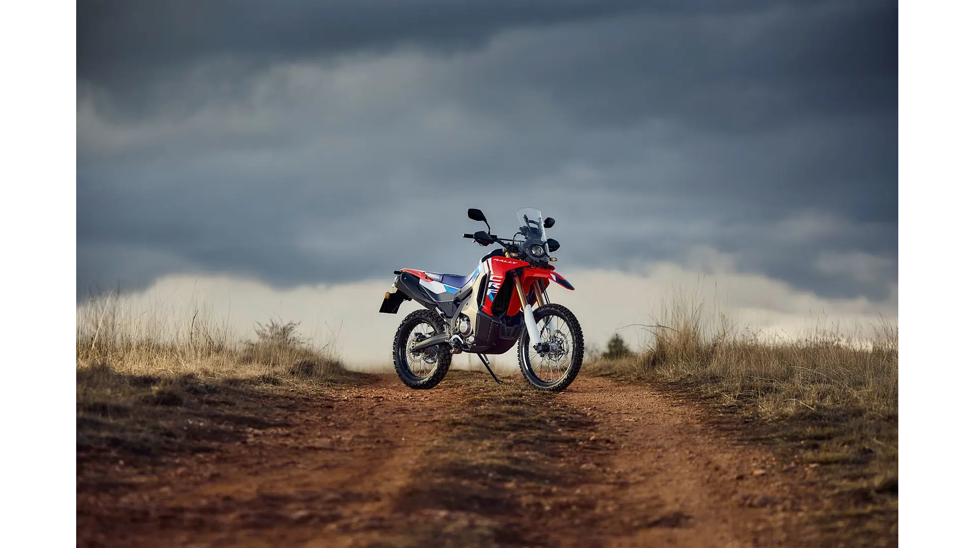25YM_CRF300_Rally_Location_Static_5.jpg