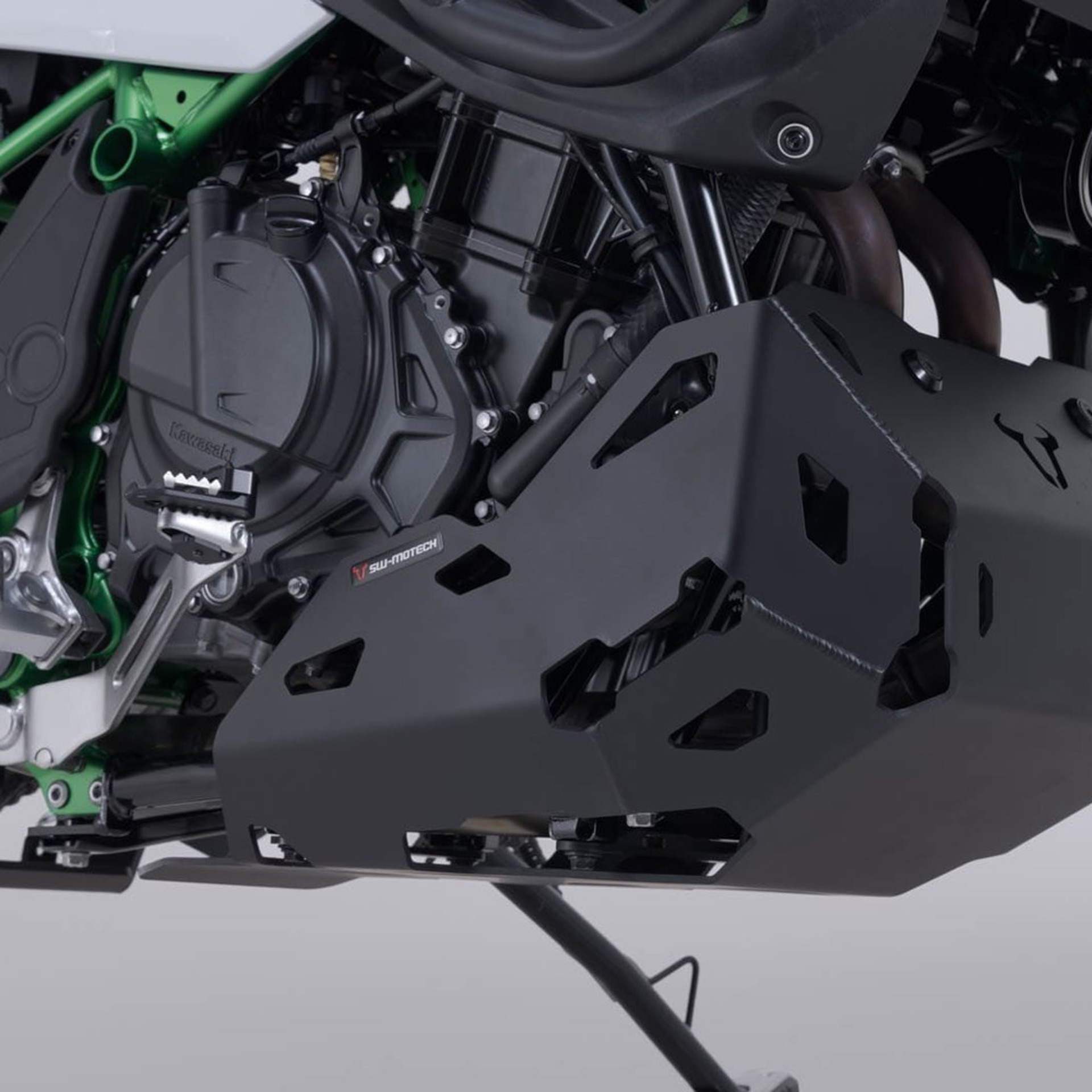SW-MOTECH-107353-v17-5.jpg