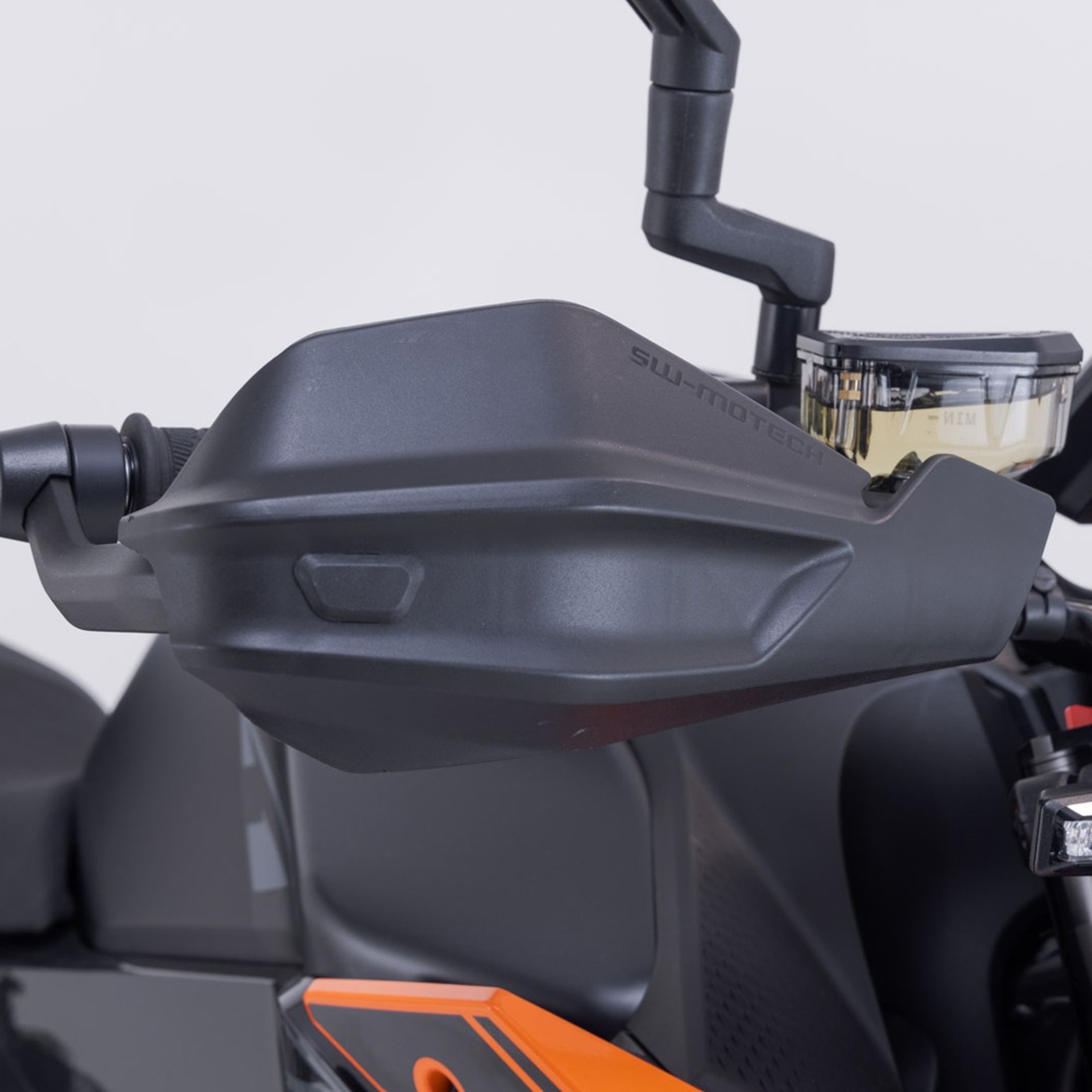 SW-MOTECH-96469-v14-3.jpg
