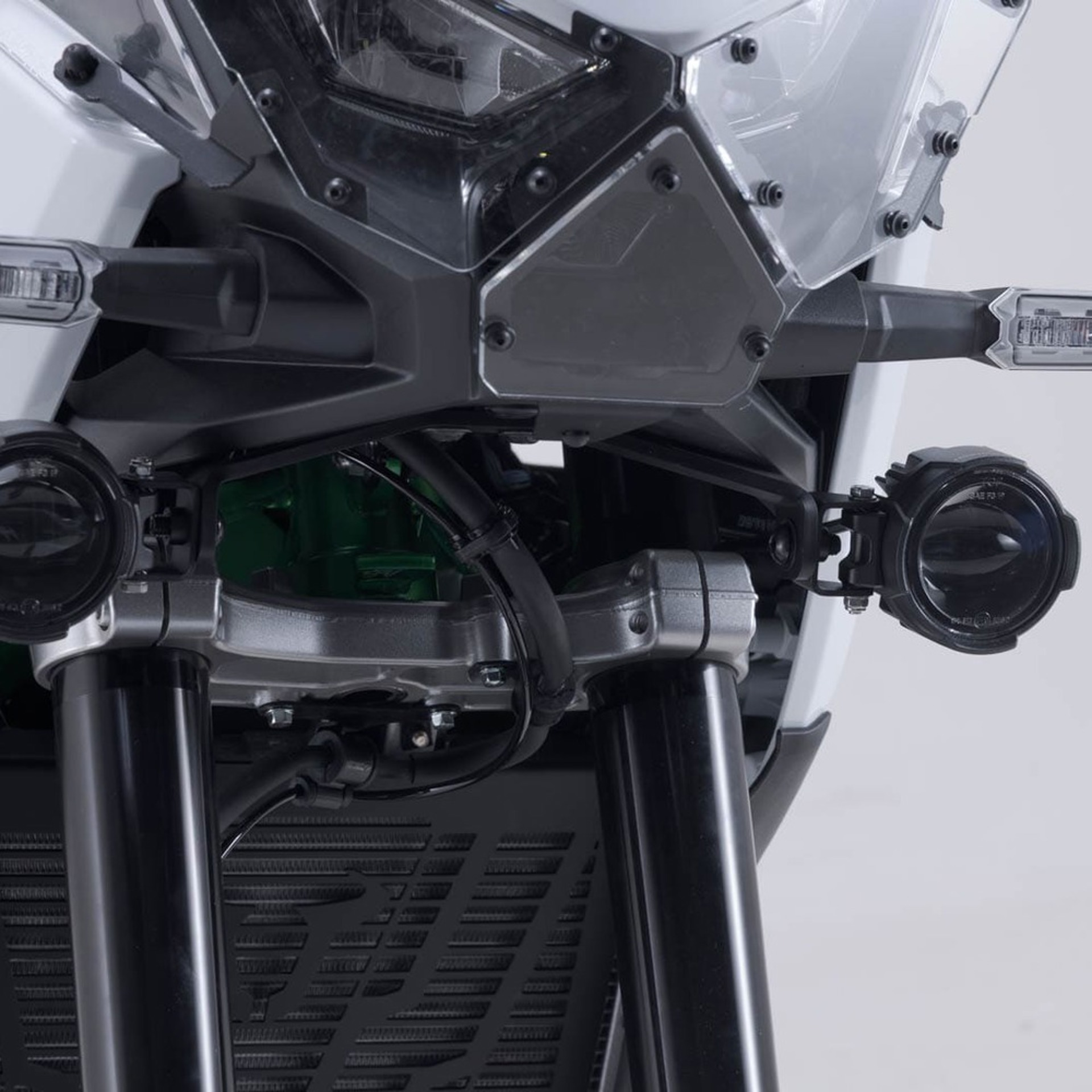 SW-MOTECH-107356-v14-3.jpg
