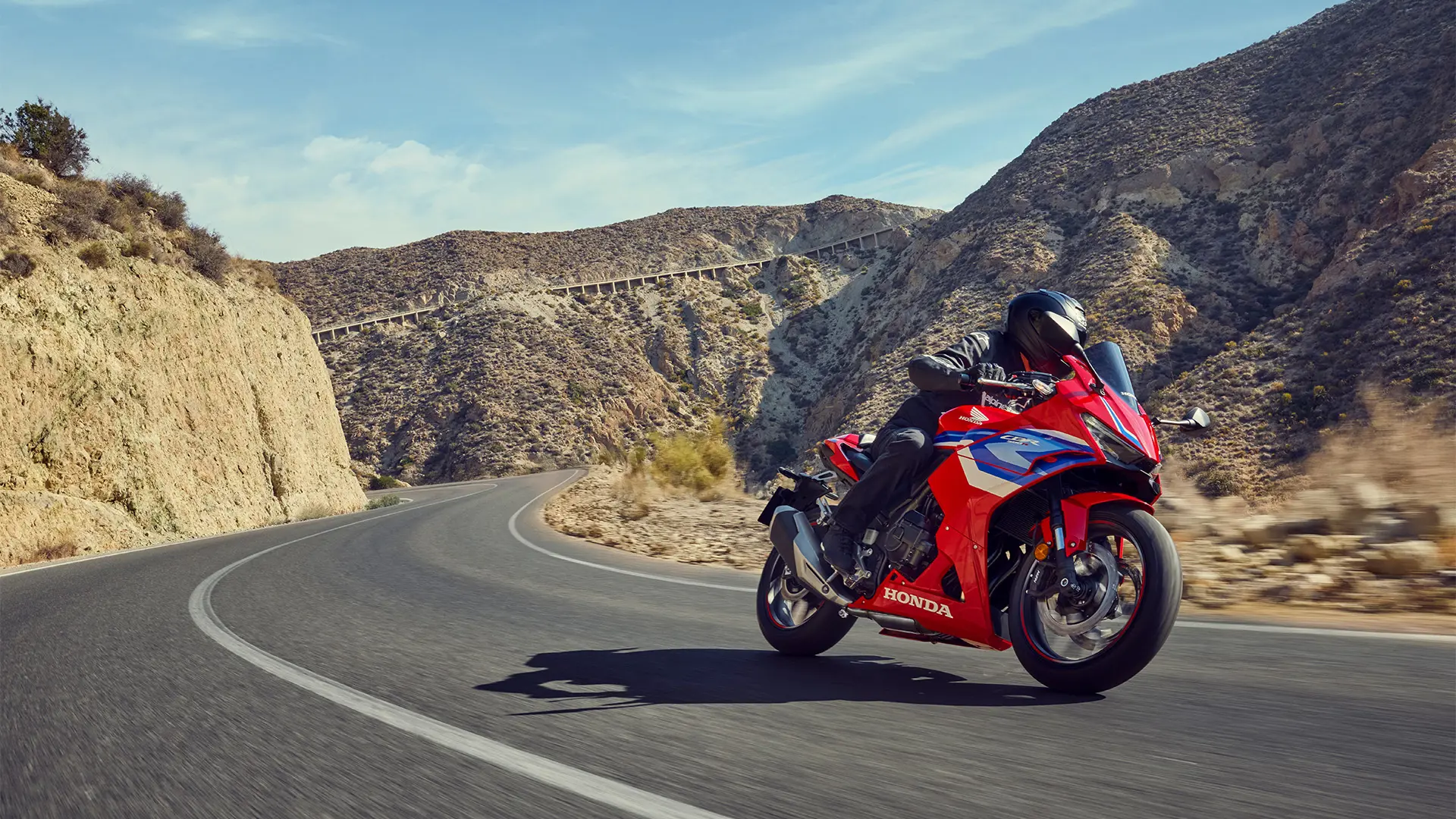 26YM CBR500R Location Action 01 1736.jpg